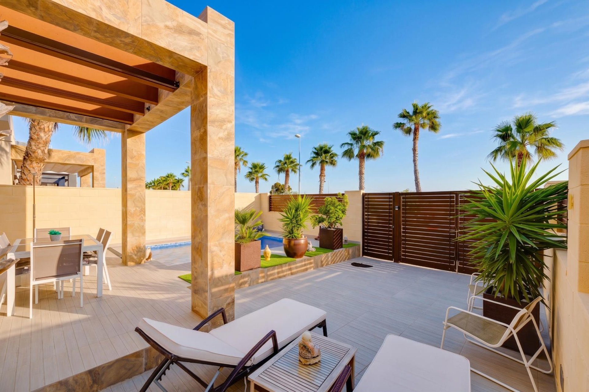 Reventa - Villa -
Rojales