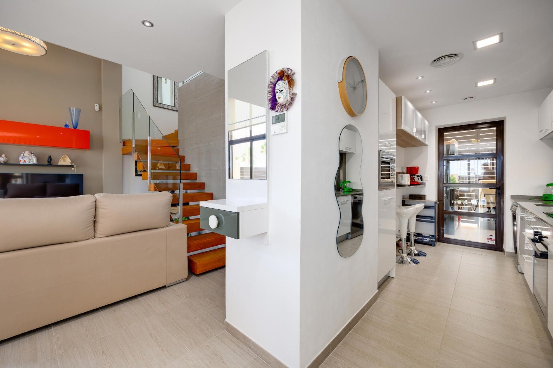 Reventa - Villa -
Rojales