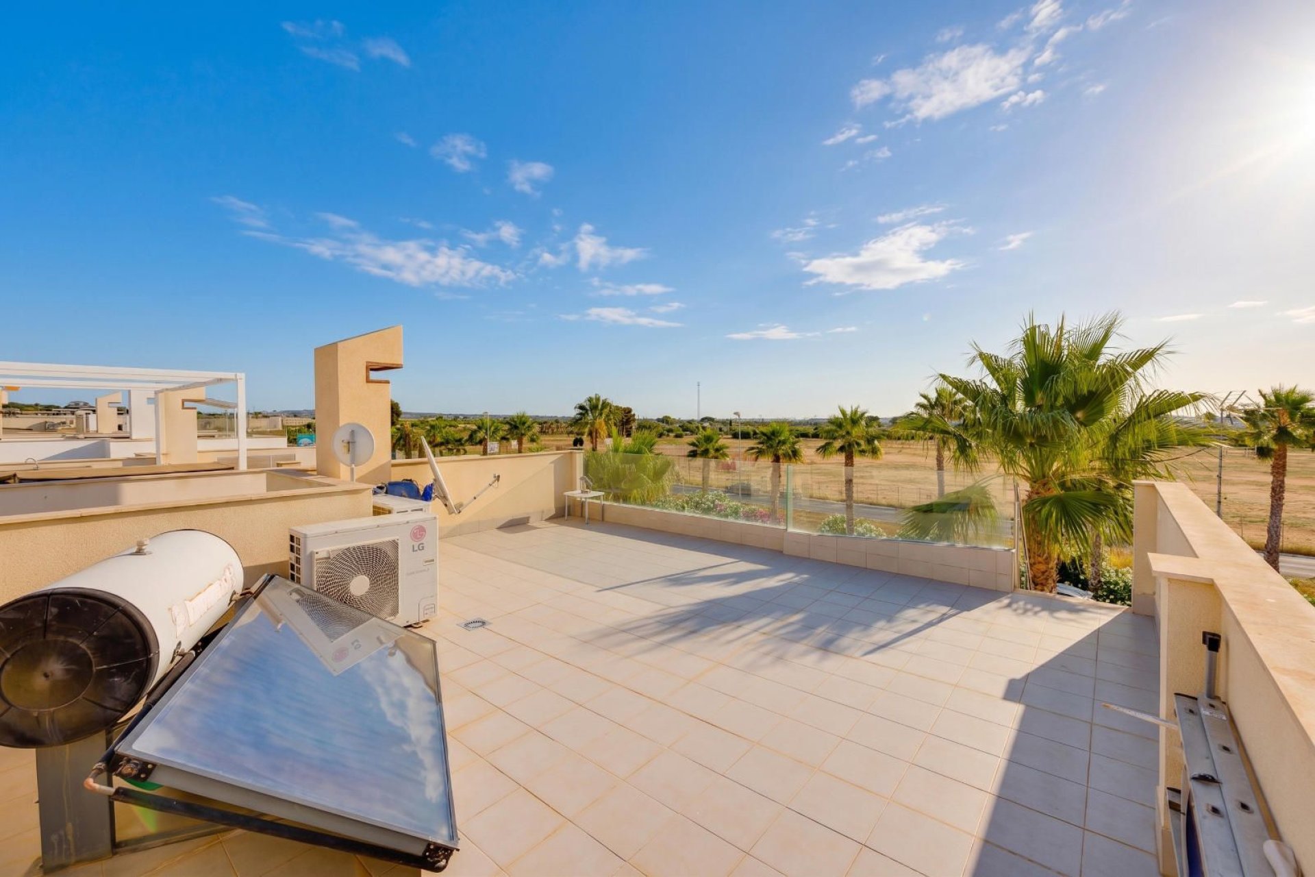 Reventa - Villa -
Rojales