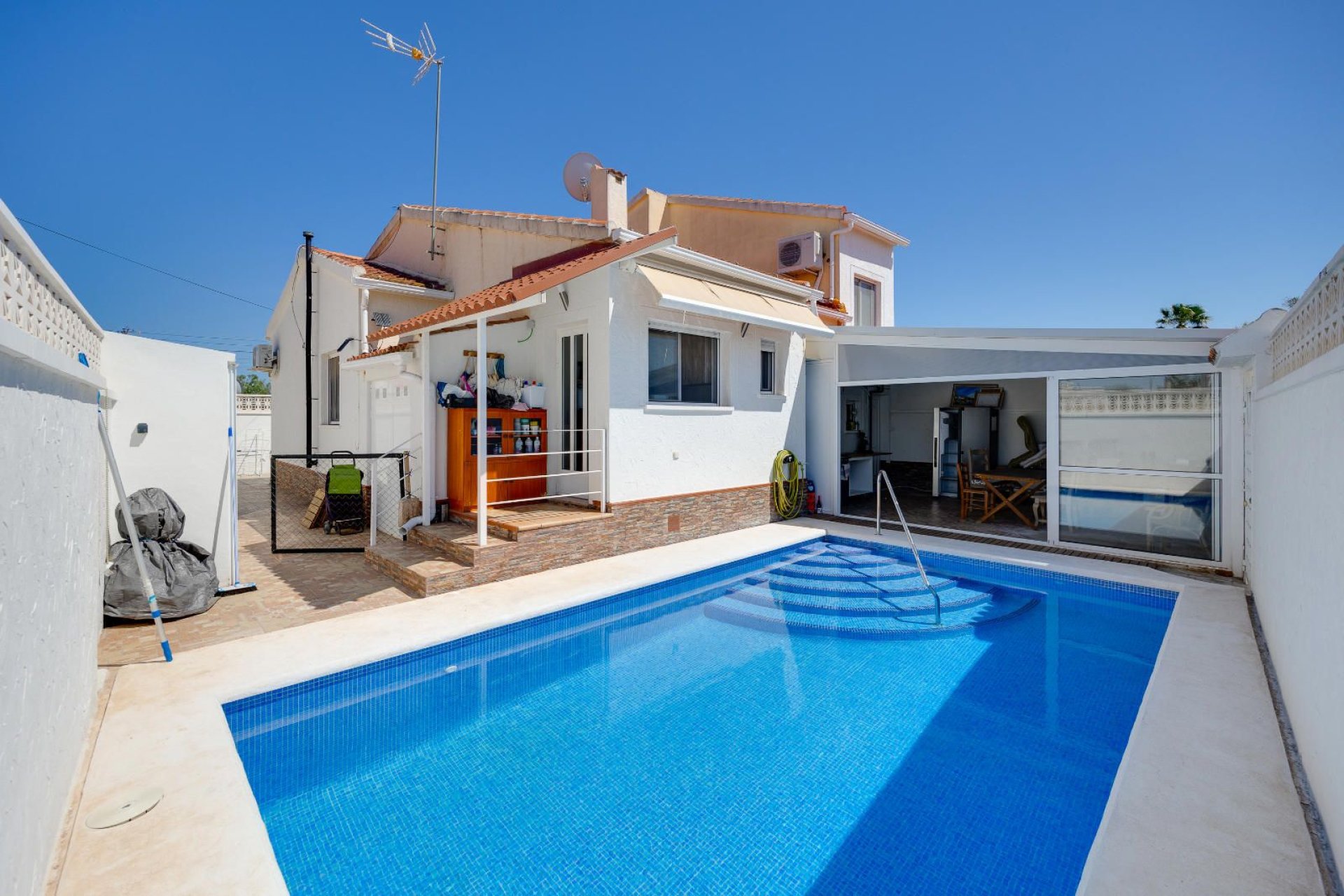 Reventa - Villa -
San Fulgencio - La Marina
