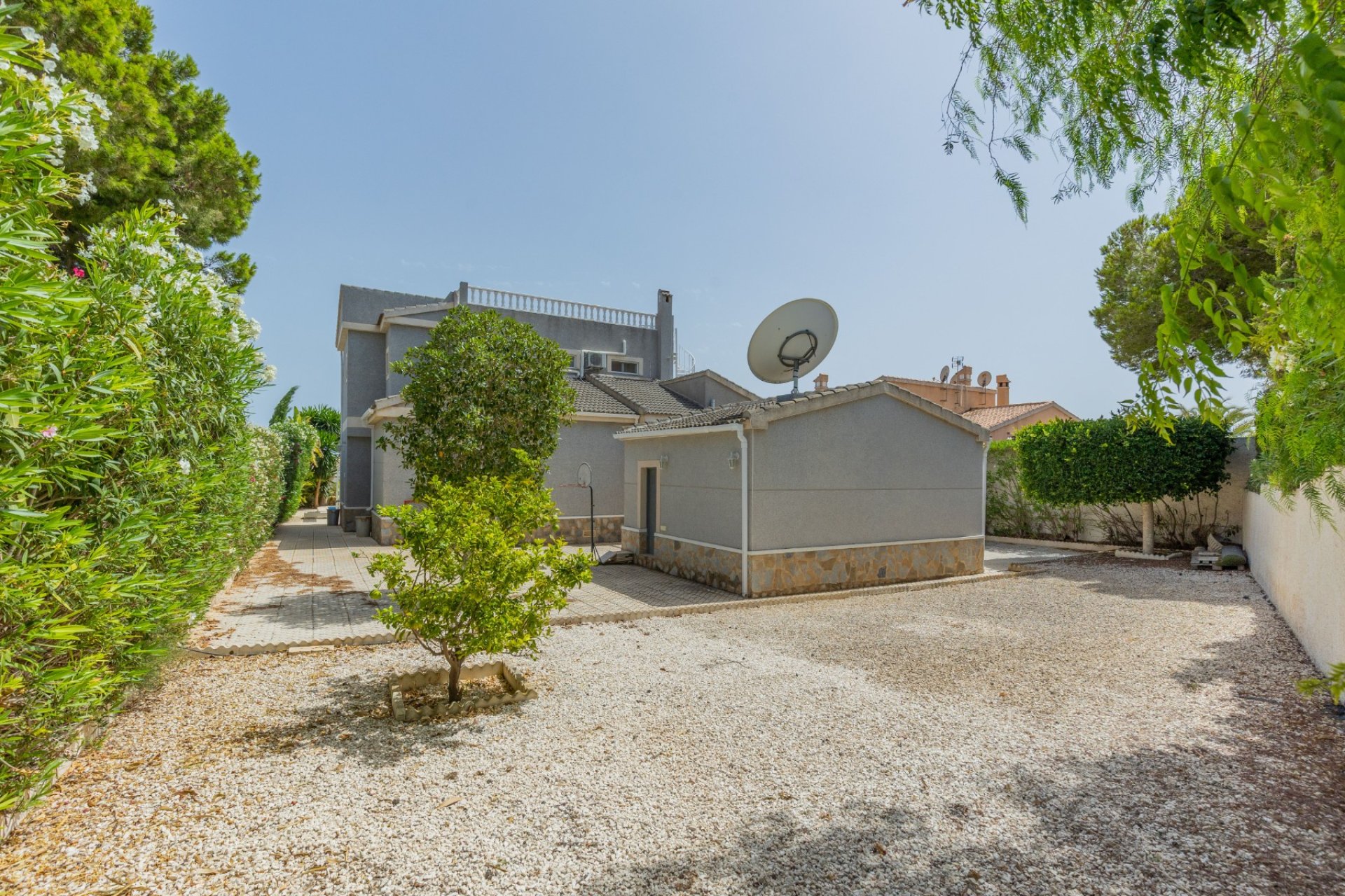 Reventa - Villa -
San Isidro - La Marina