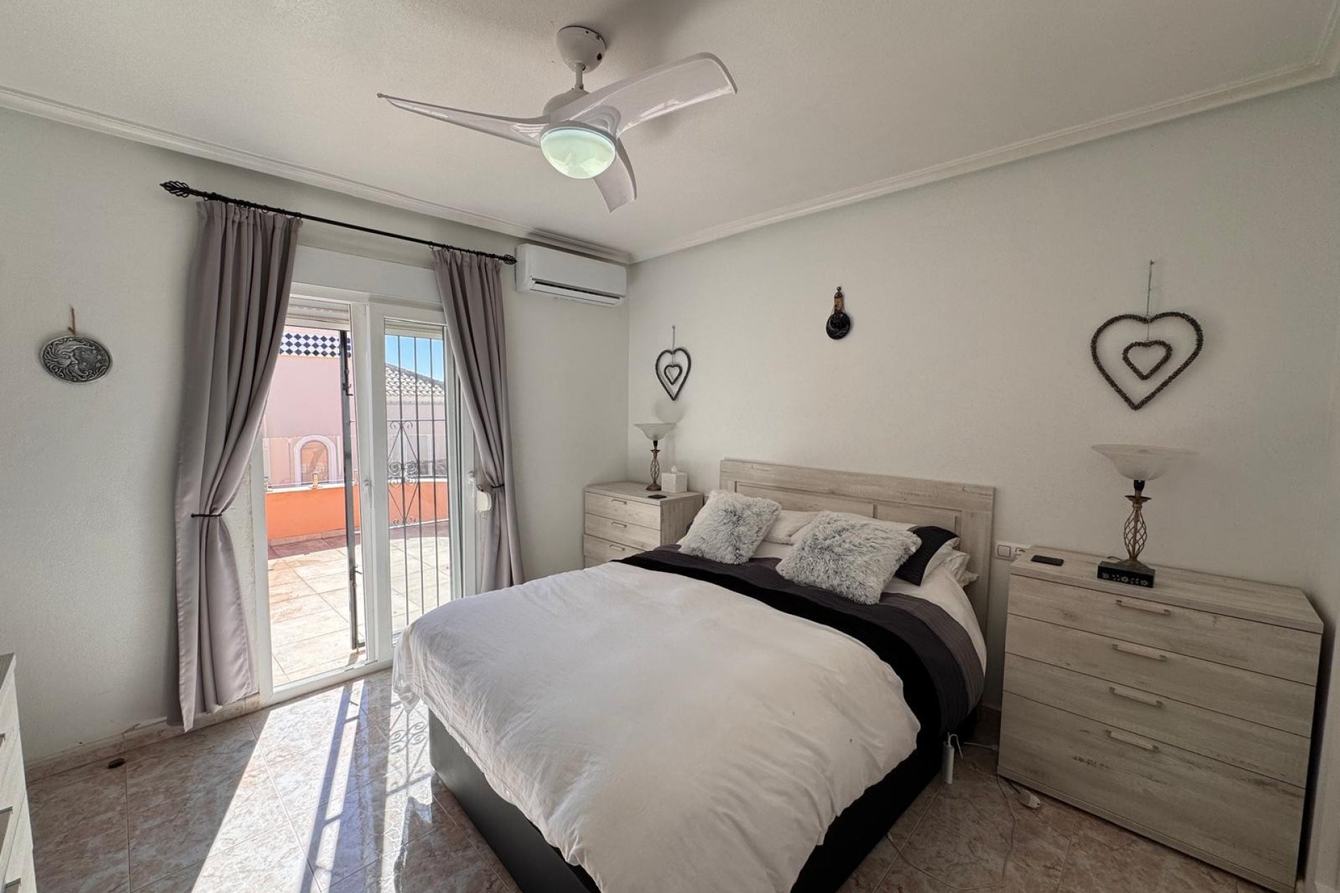 Reventa - Villa -
San Miguel de Salinas - Blue Lagoon