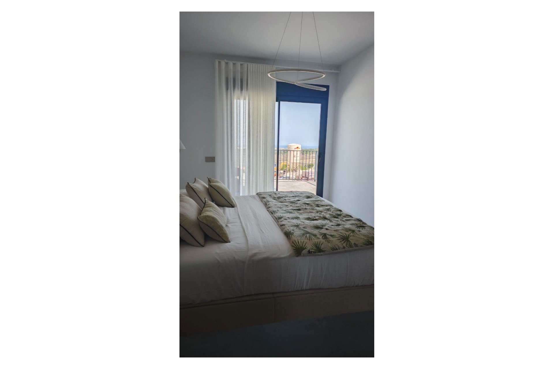 Reventa - Villa -
San Miguel de Salinas - Cerro Del Sol