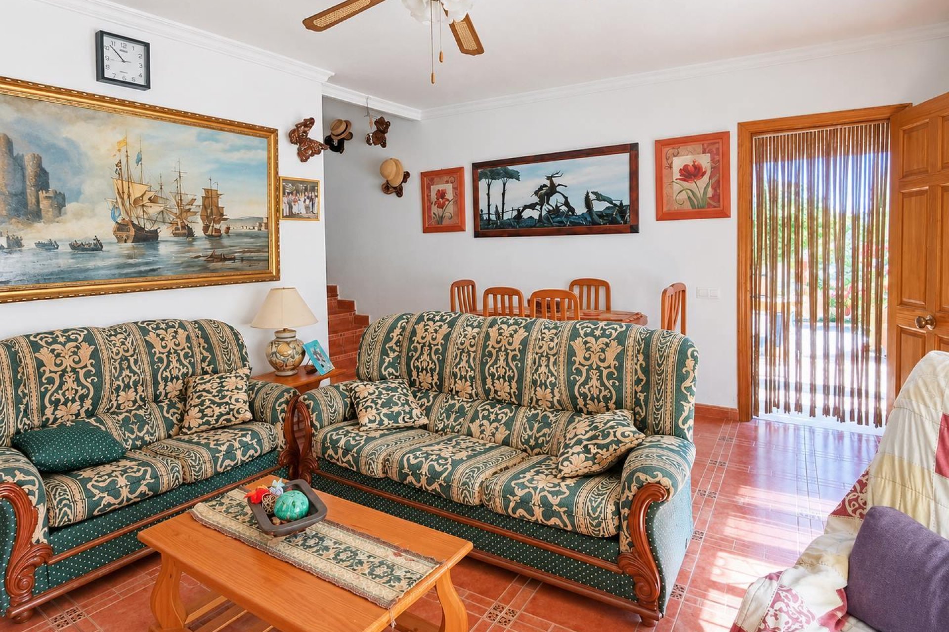 Reventa - Villa -
San Miguel de Salinas - Ciudad De Las Comunicaciones