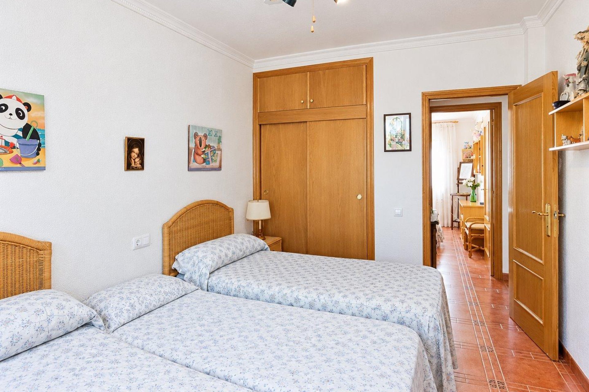 Reventa - Villa -
San Miguel de Salinas - Ciudad De Las Comunicaciones