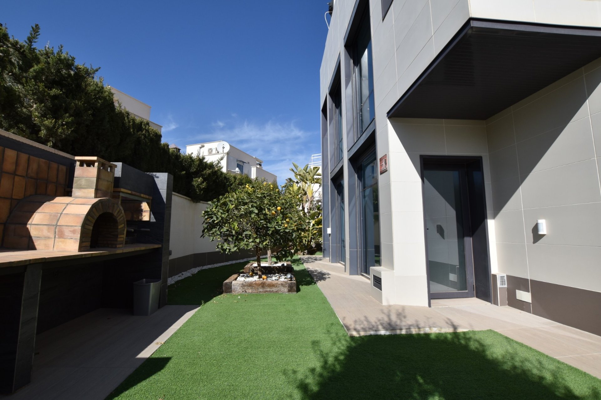 Reventa - Villa -
San Miguel de Salinas - La Cañada - Los Alcores