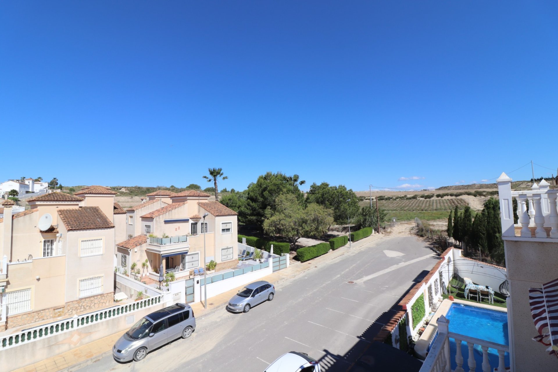 Reventa - Villa -
San Miguel de Salinas - Lake View Mansions