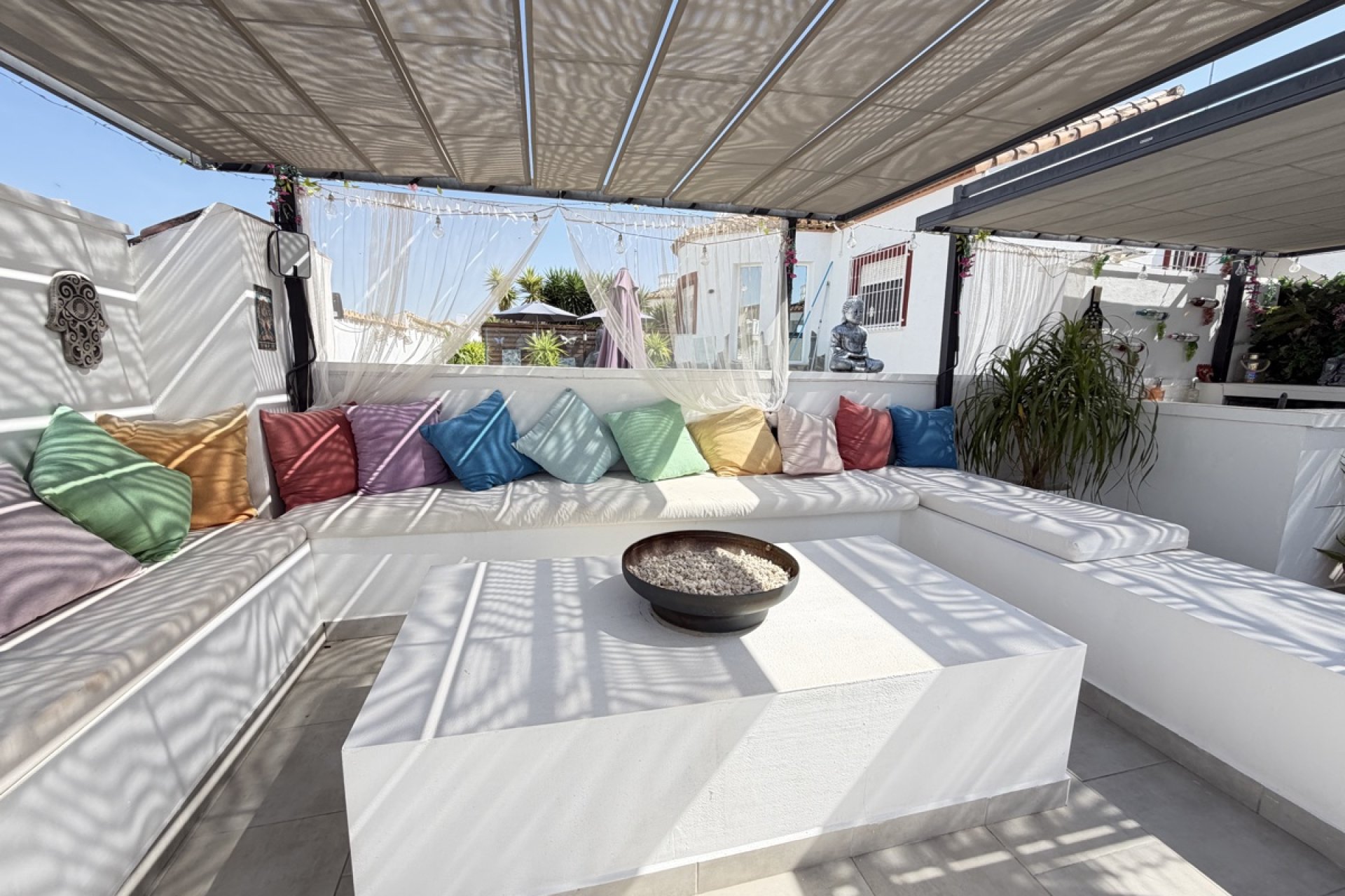 Reventa - Villa -
San Miguel de Salinas - Lake View Mansions