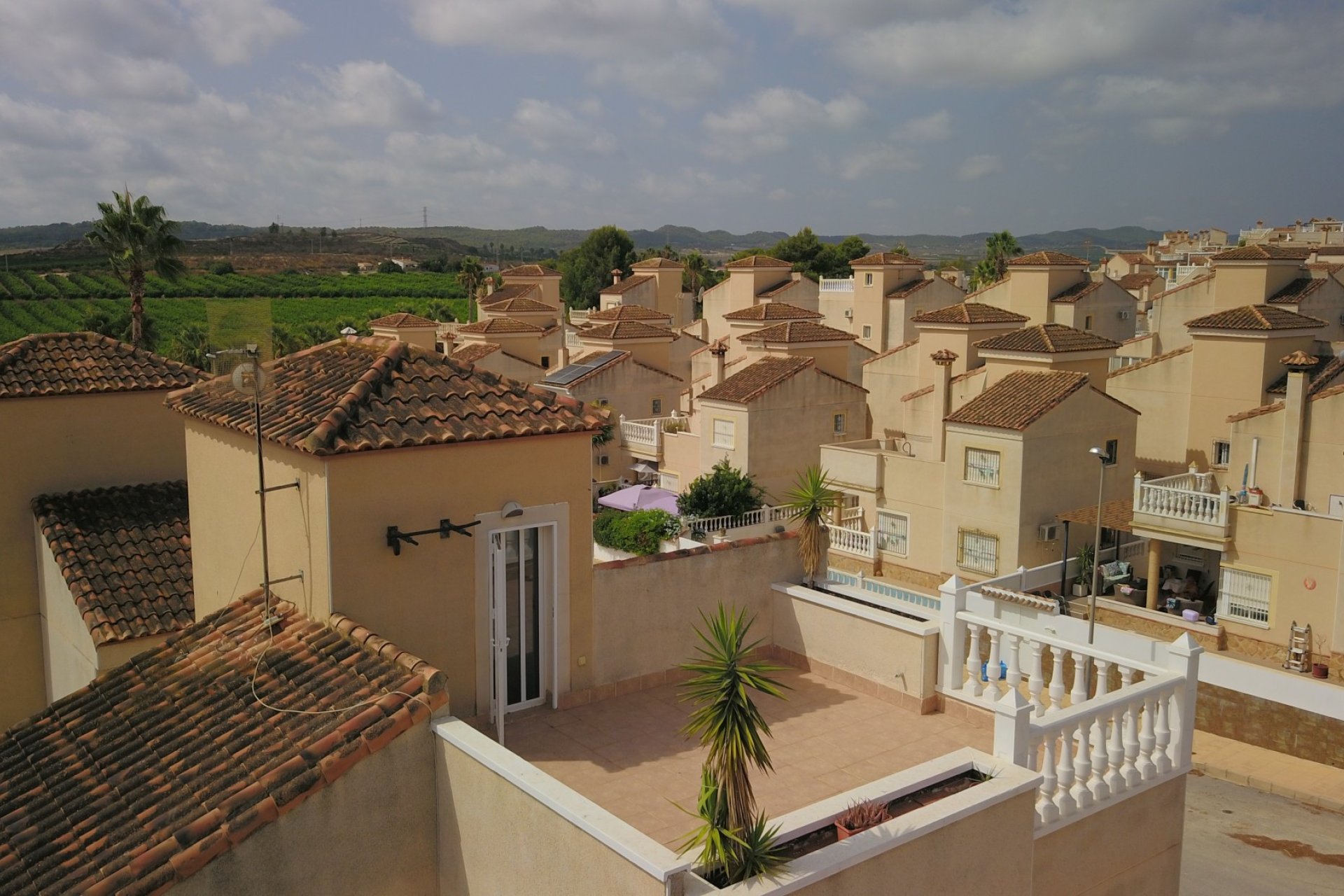 Reventa - Villa -
San Miguel de Salinas - Lake View Mansions