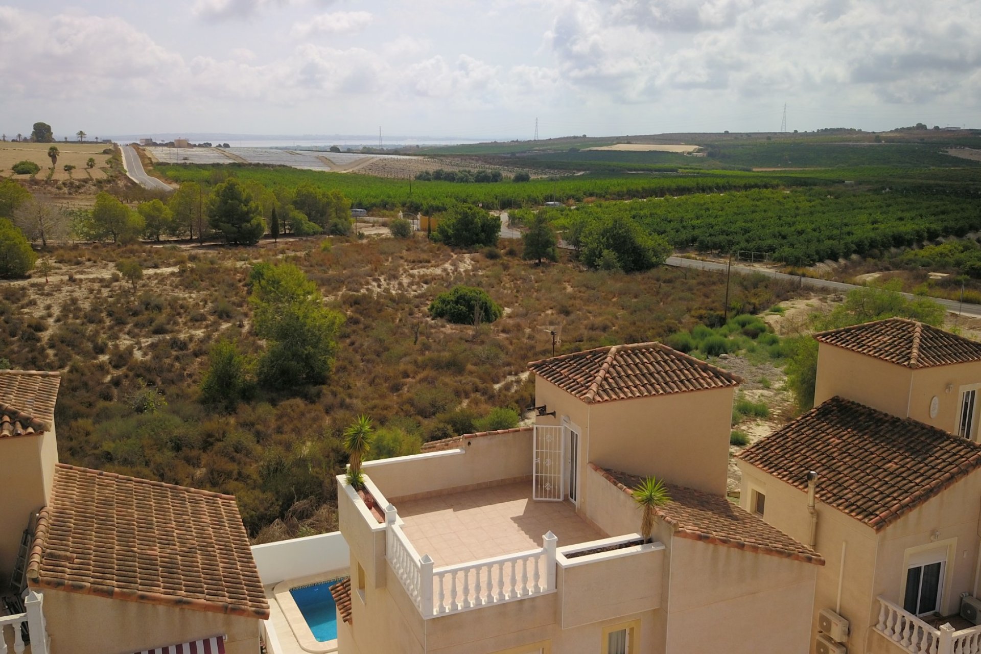 Reventa - Villa -
San Miguel de Salinas - Lake View Mansions