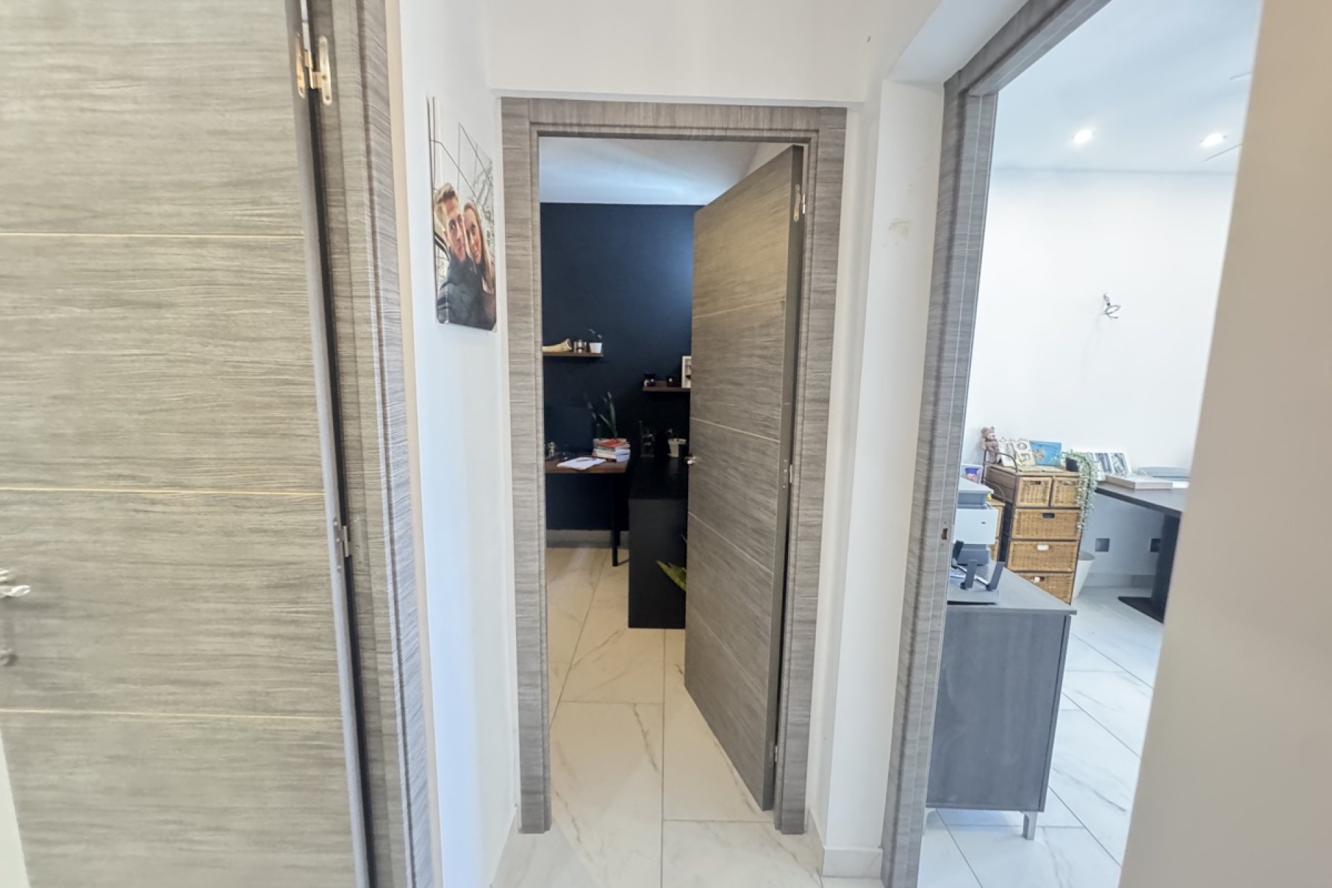 Reventa - Villa -
San Miguel de Salinas - Las Comunicaciones