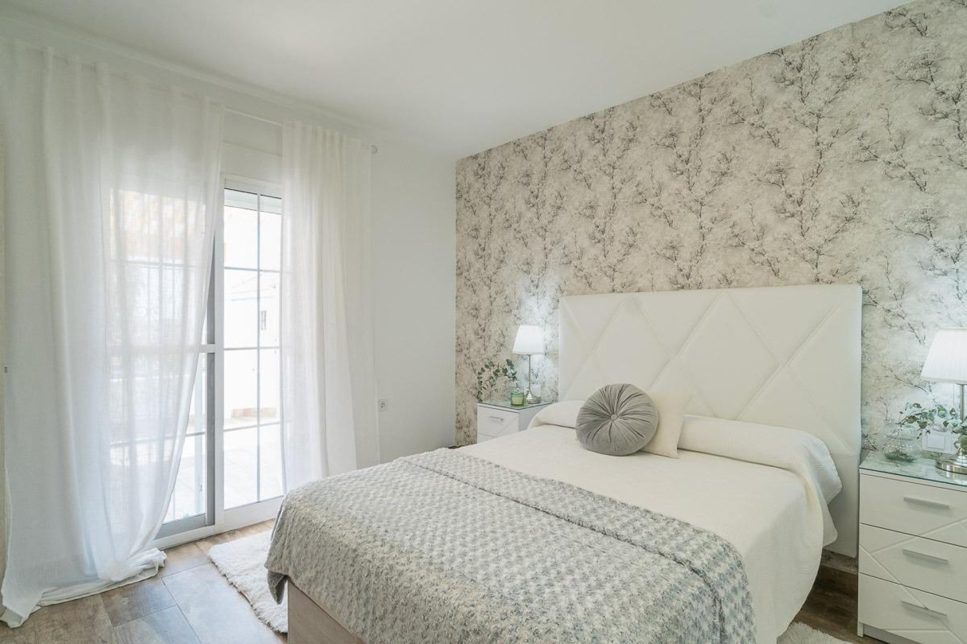 Reventa - Villa -
San Miguel de Salinas - Las filipinas