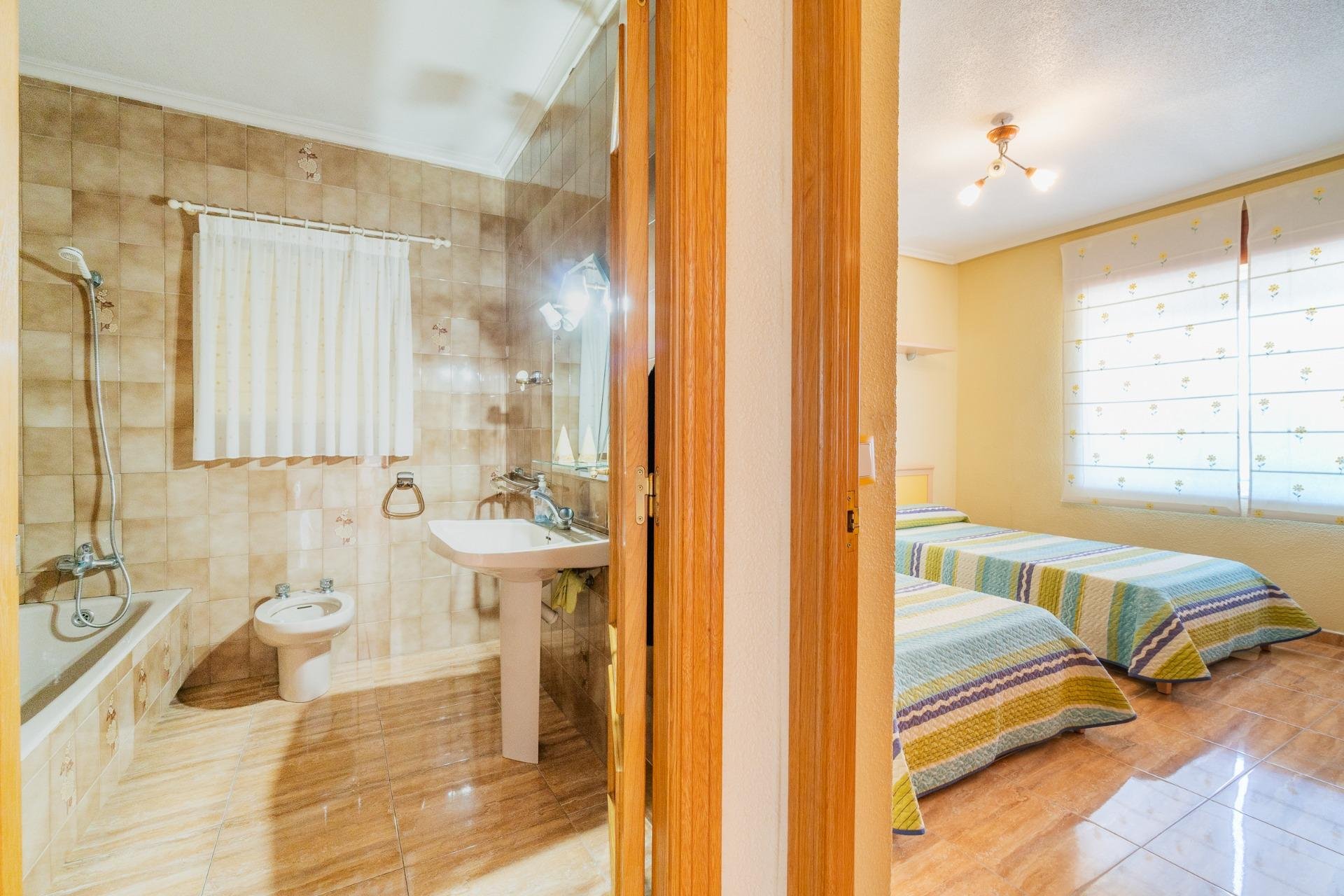 Reventa - Villa -
San Miguel de Salinas - Torremendo