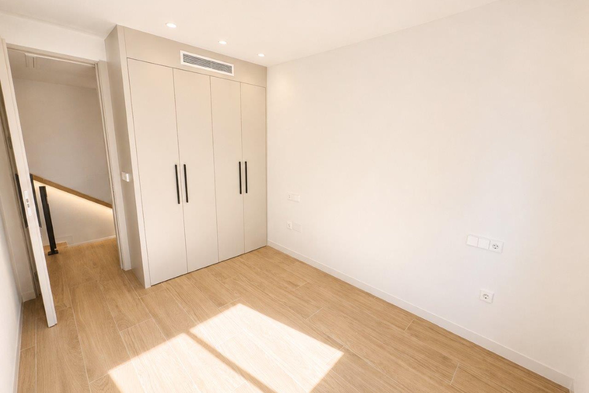Reventa - Villa -
Santiago de La Ribera - Santiago de La Ribera - Town