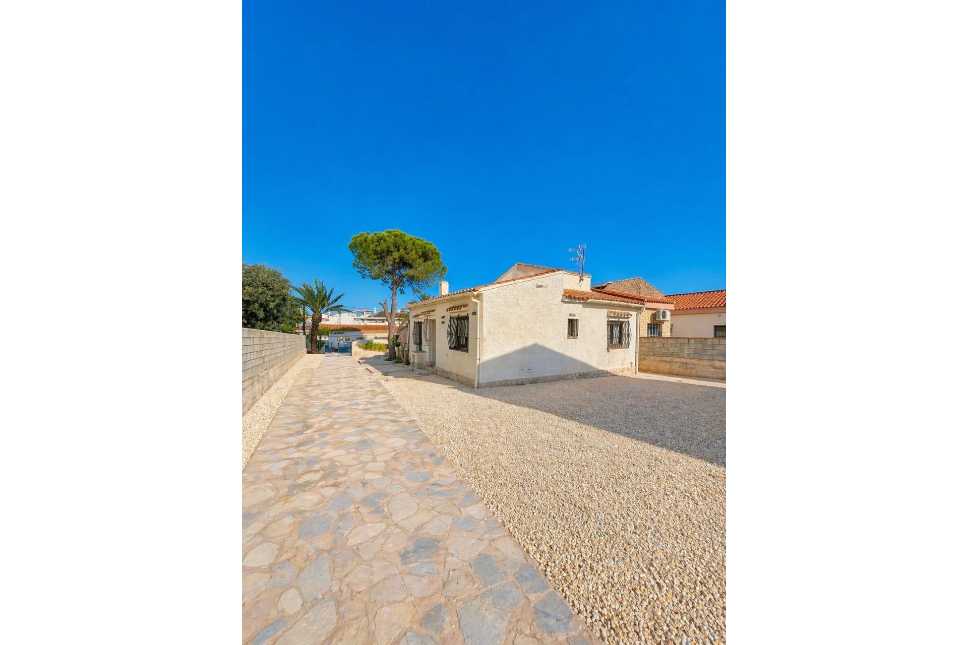 Reventa - Villa -
Torrevieja - Aguas Nuevas