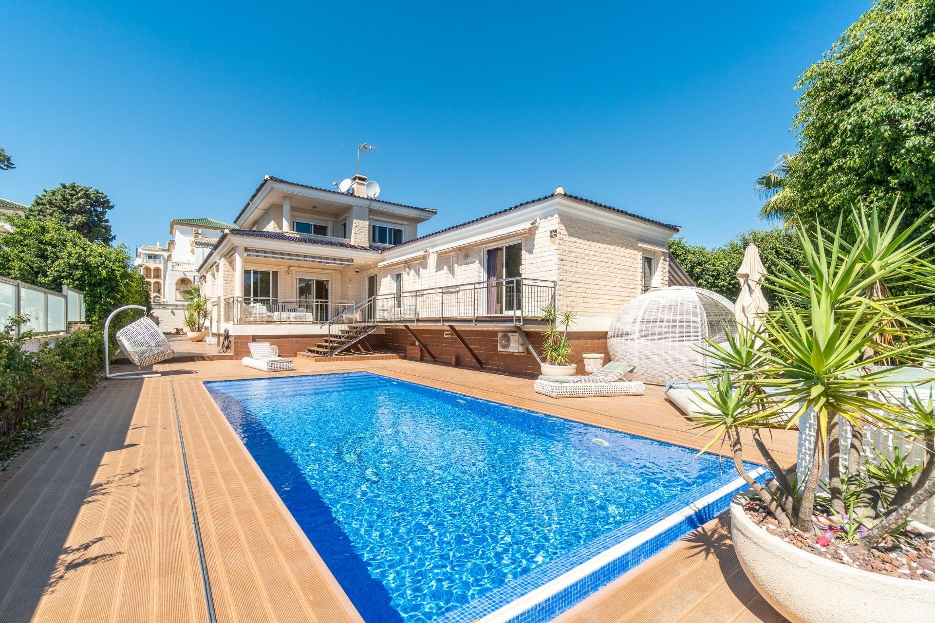 Reventa - Villa -
Torrevieja - La Mata