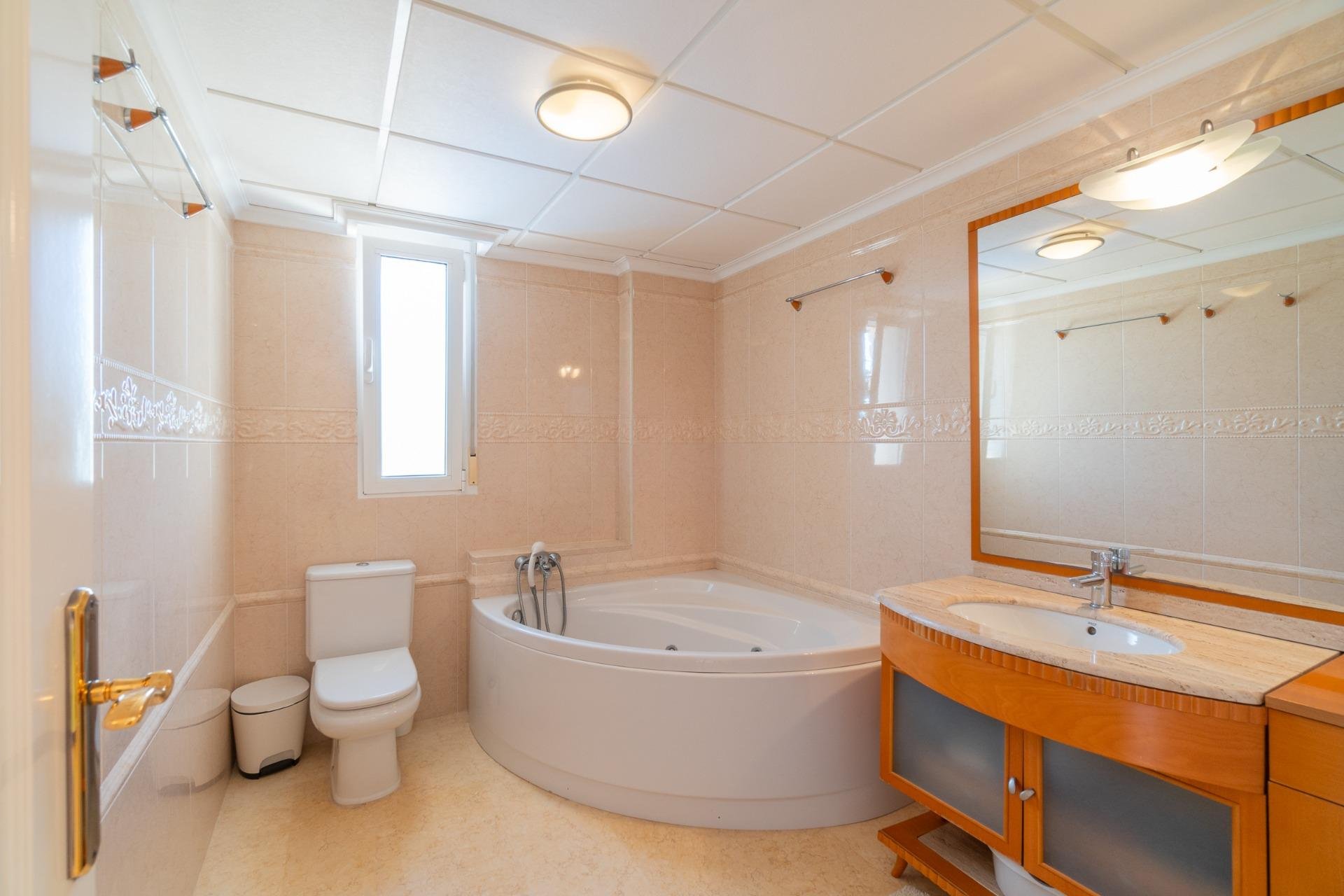 Reventa - Villa -
Torrevieja - La Mata