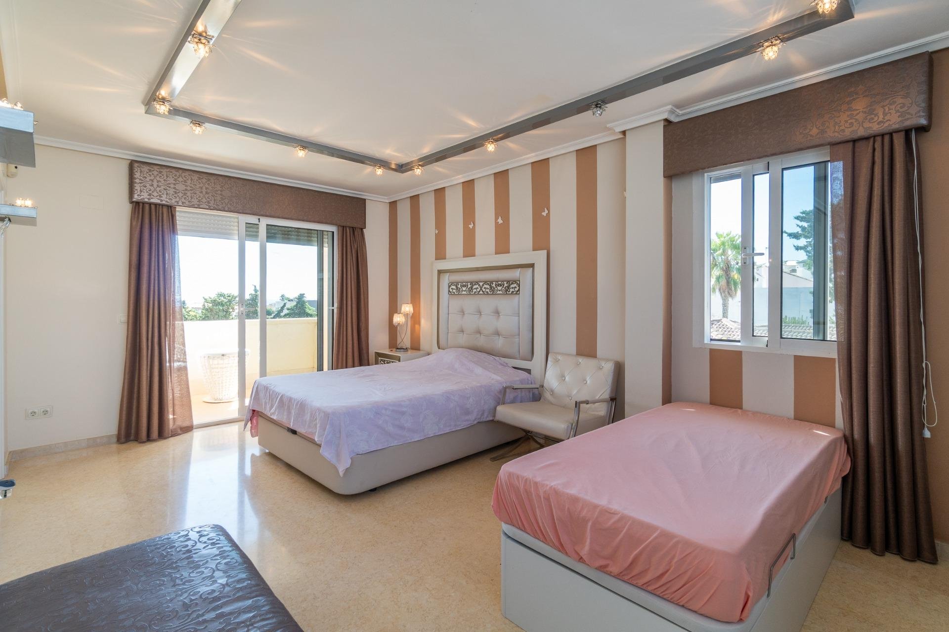 Reventa - Villa -
Torrevieja - La Mata
