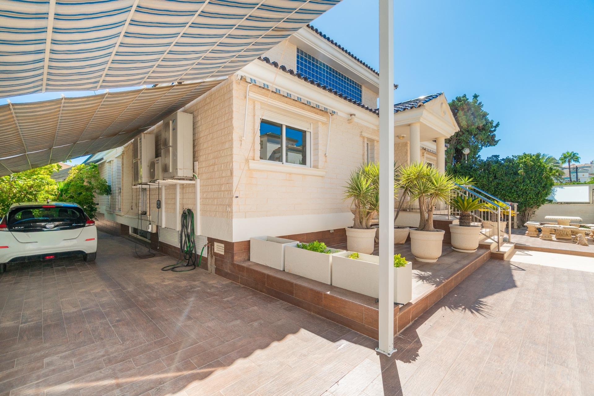 Reventa - Villa -
Torrevieja - La Mata