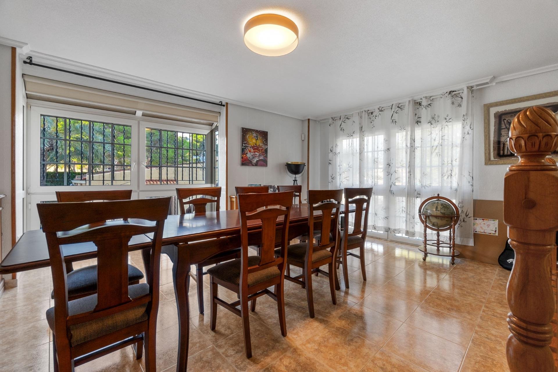 Reventa - Villa -
Torrevieja - Los Balcones