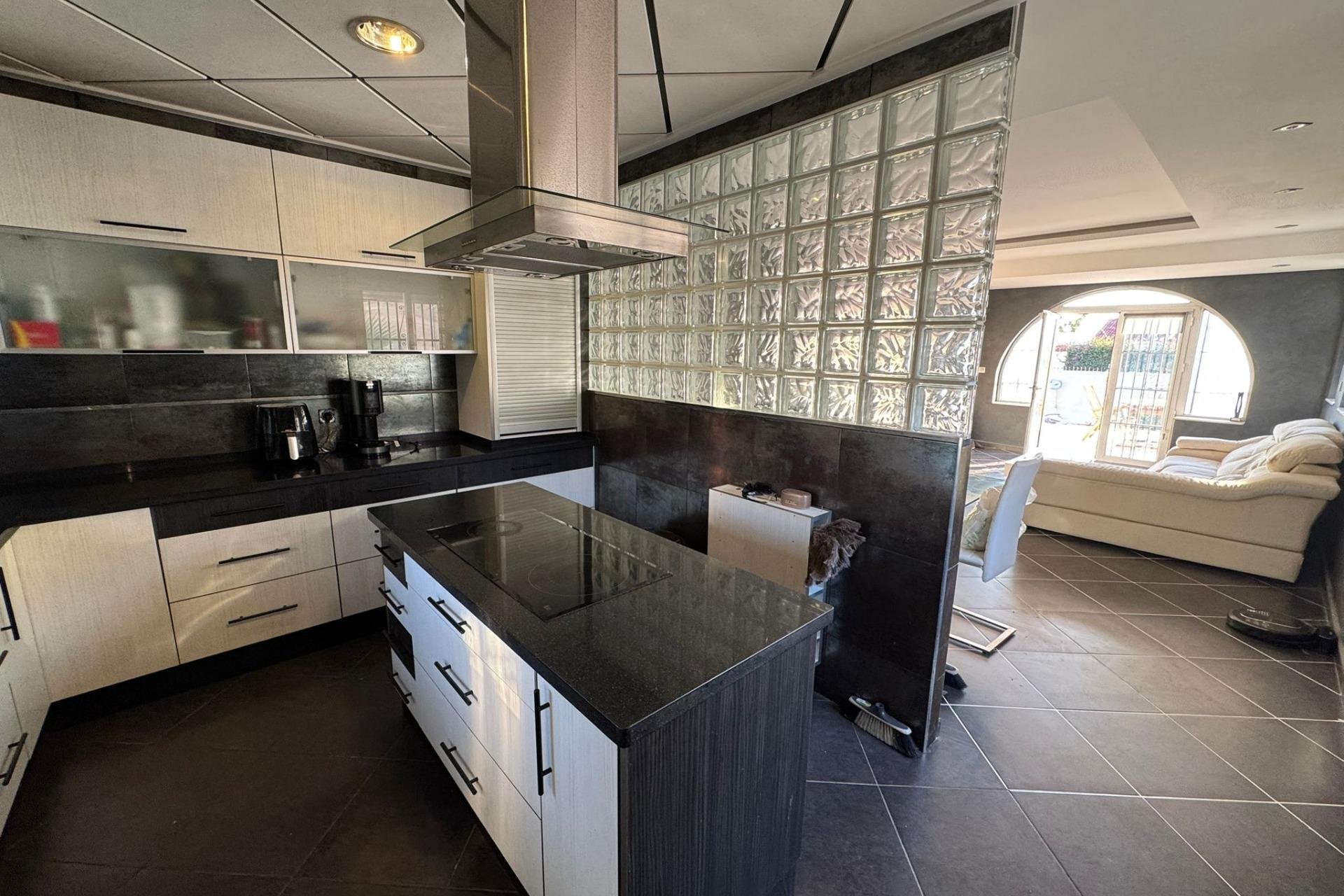 Reventa - Villa -
Torrevieja - San Luis - Chaparal