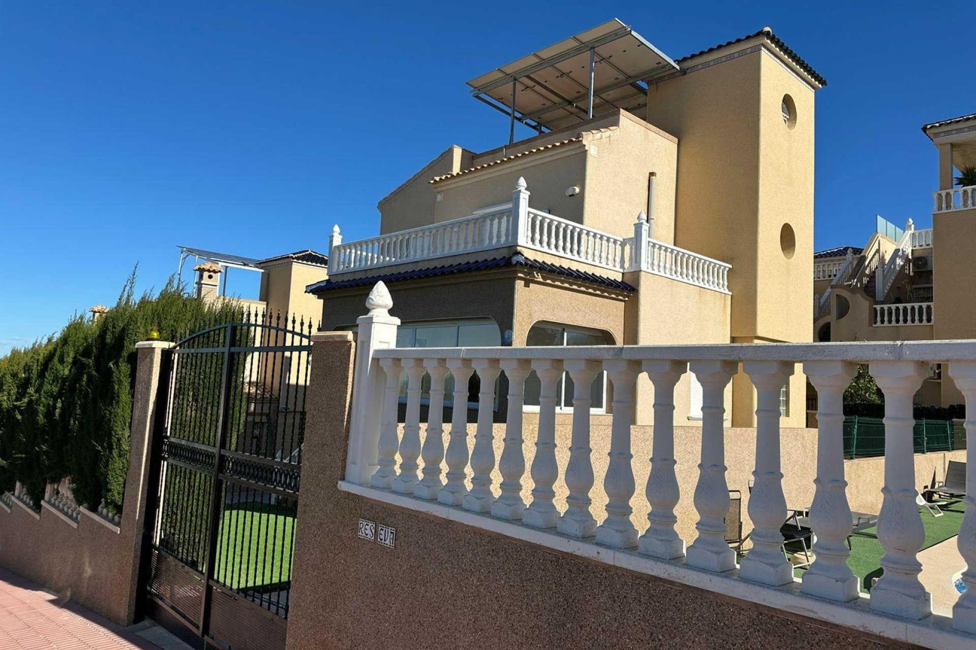 Reventa - Villa -
Torrevieja - VILLAMARTIN