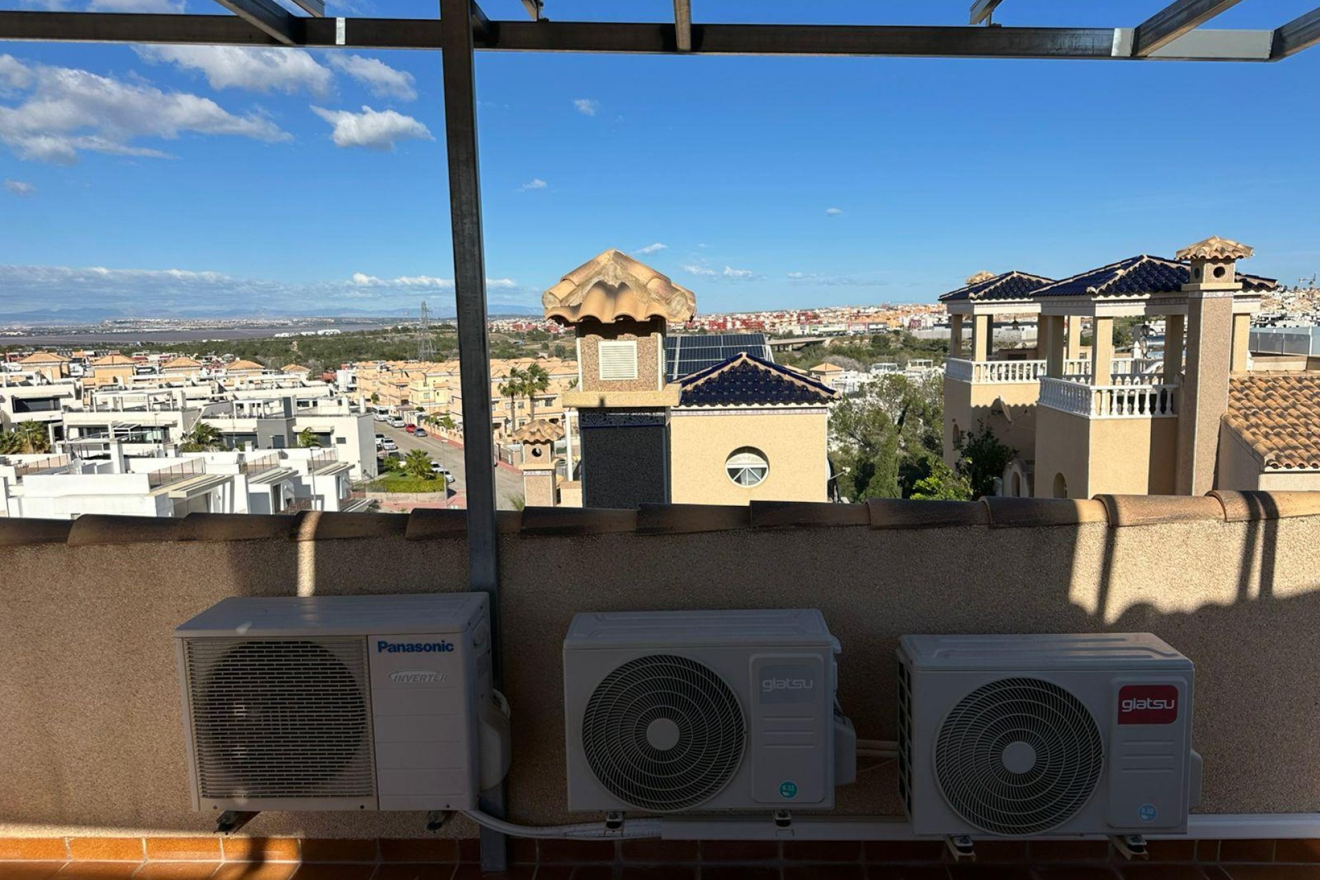 Reventa - Villa -
Torrevieja - VILLAMARTIN