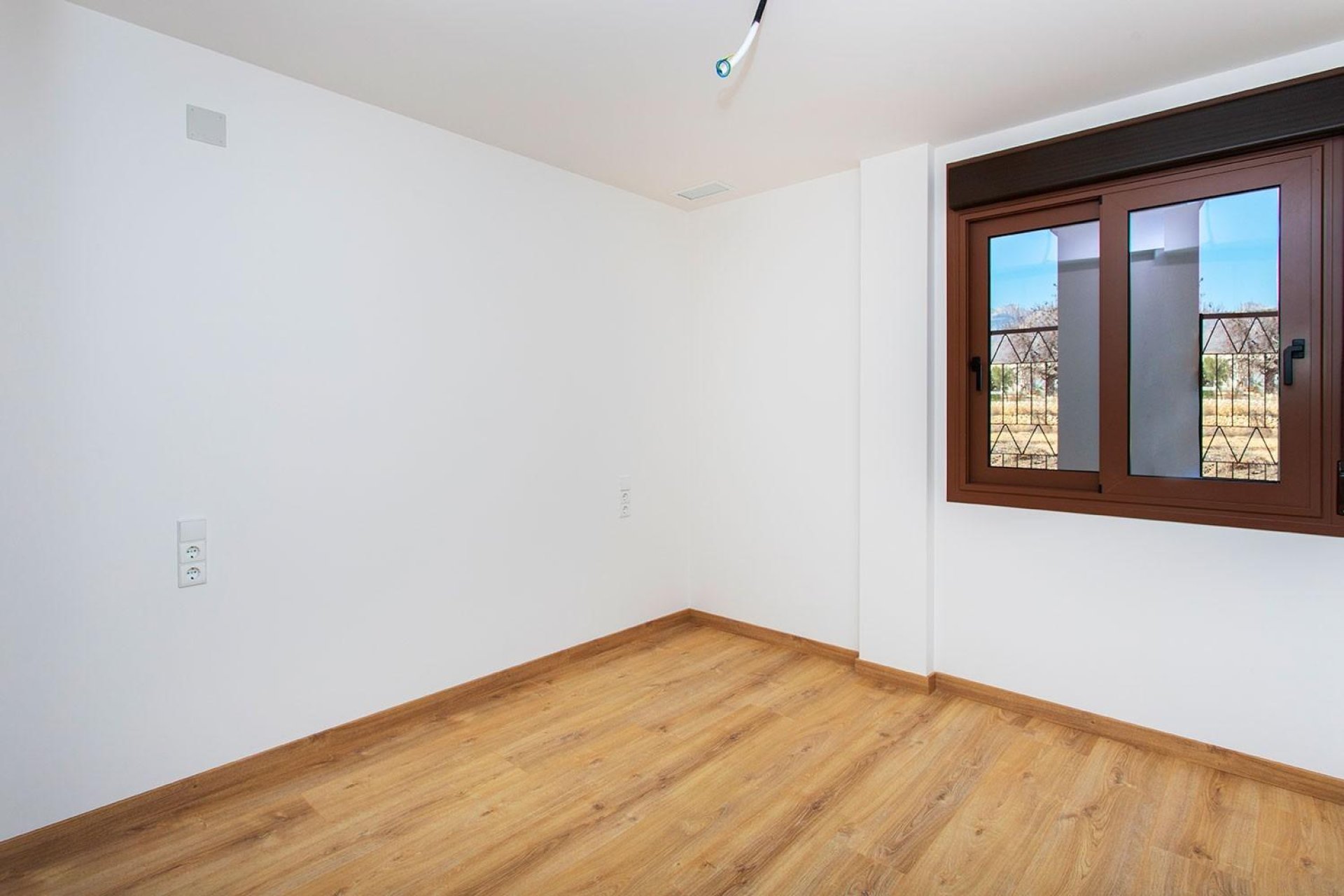 Rynek pierwotny - Bungalowy -
Hondón de las Nieves - El Salero