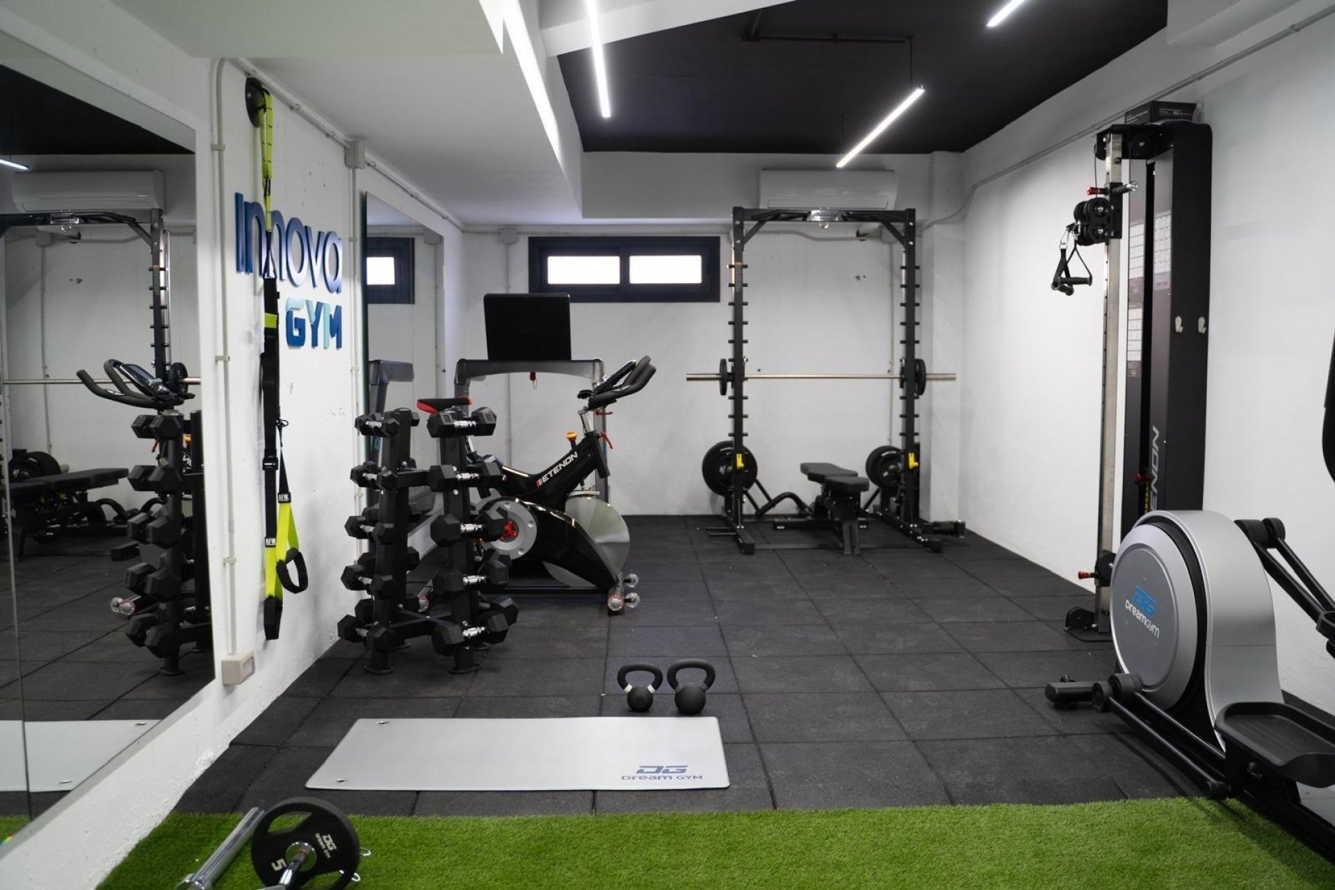 Rynek pierwotny - Bungalowy -
Pilar de la Horadada - pueblo