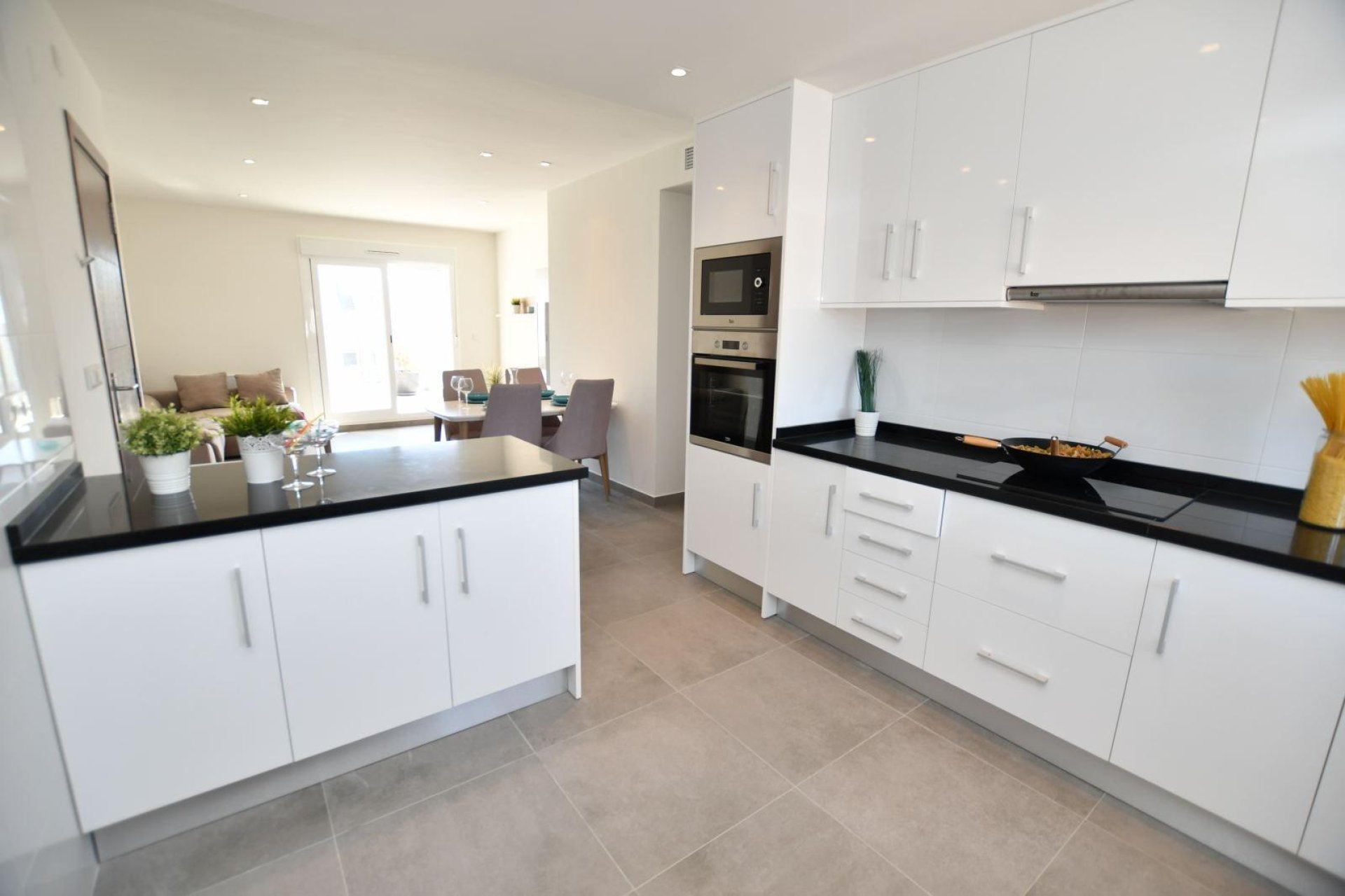 Rynek pierwotny - Bungalowy -
San Miguel de Salinas - La Cañada