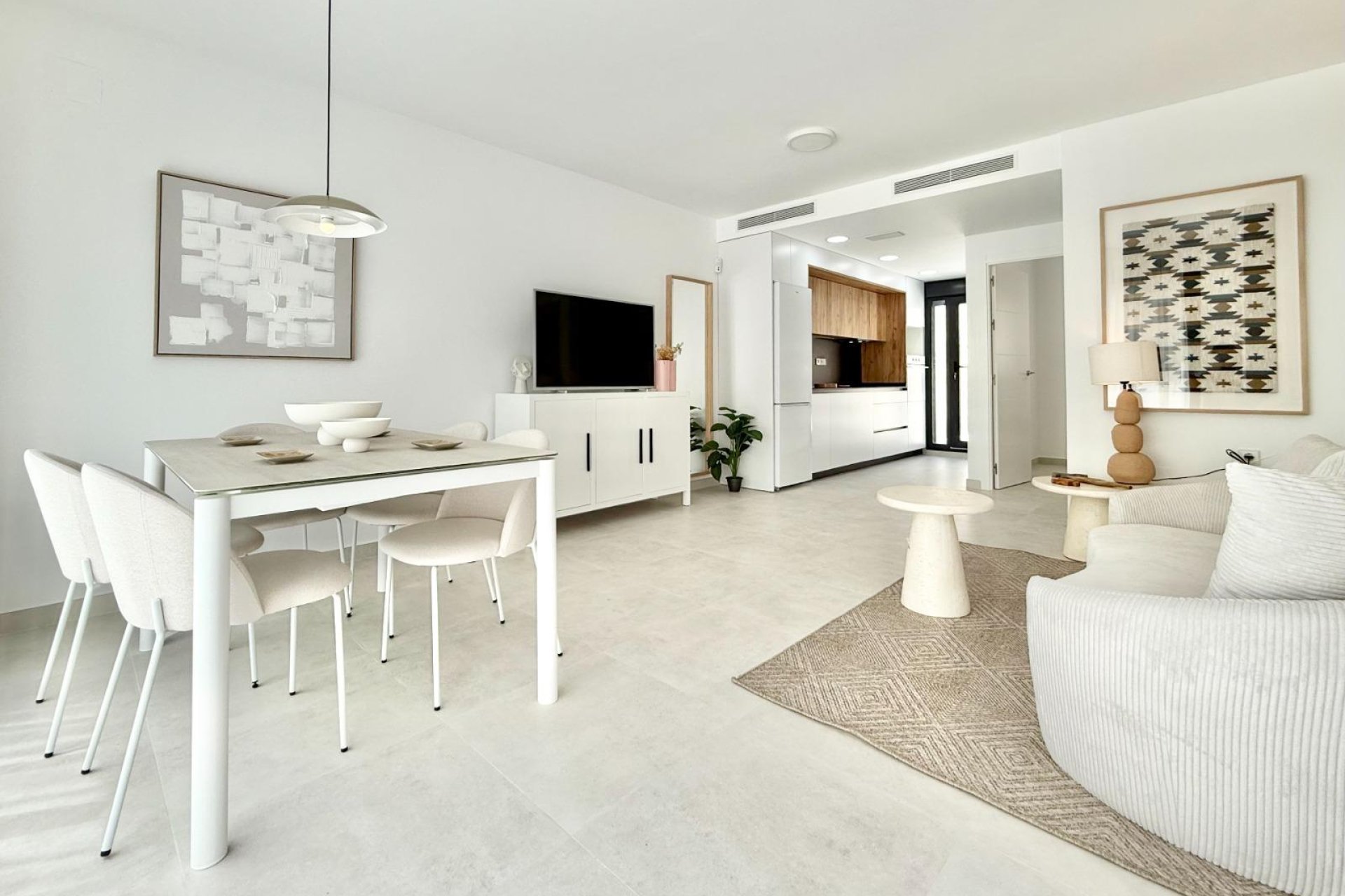 Rynek pierwotny - Dom Szeregowy -
Cox - San Fernando