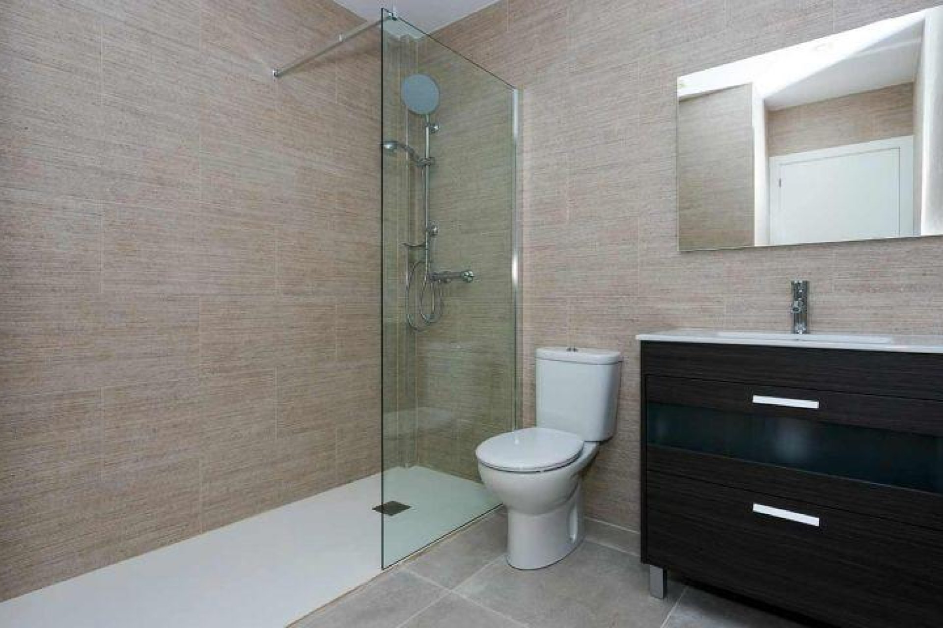 Rynek pierwotny - Dom Szeregowy -
Daya Nueva - Centro