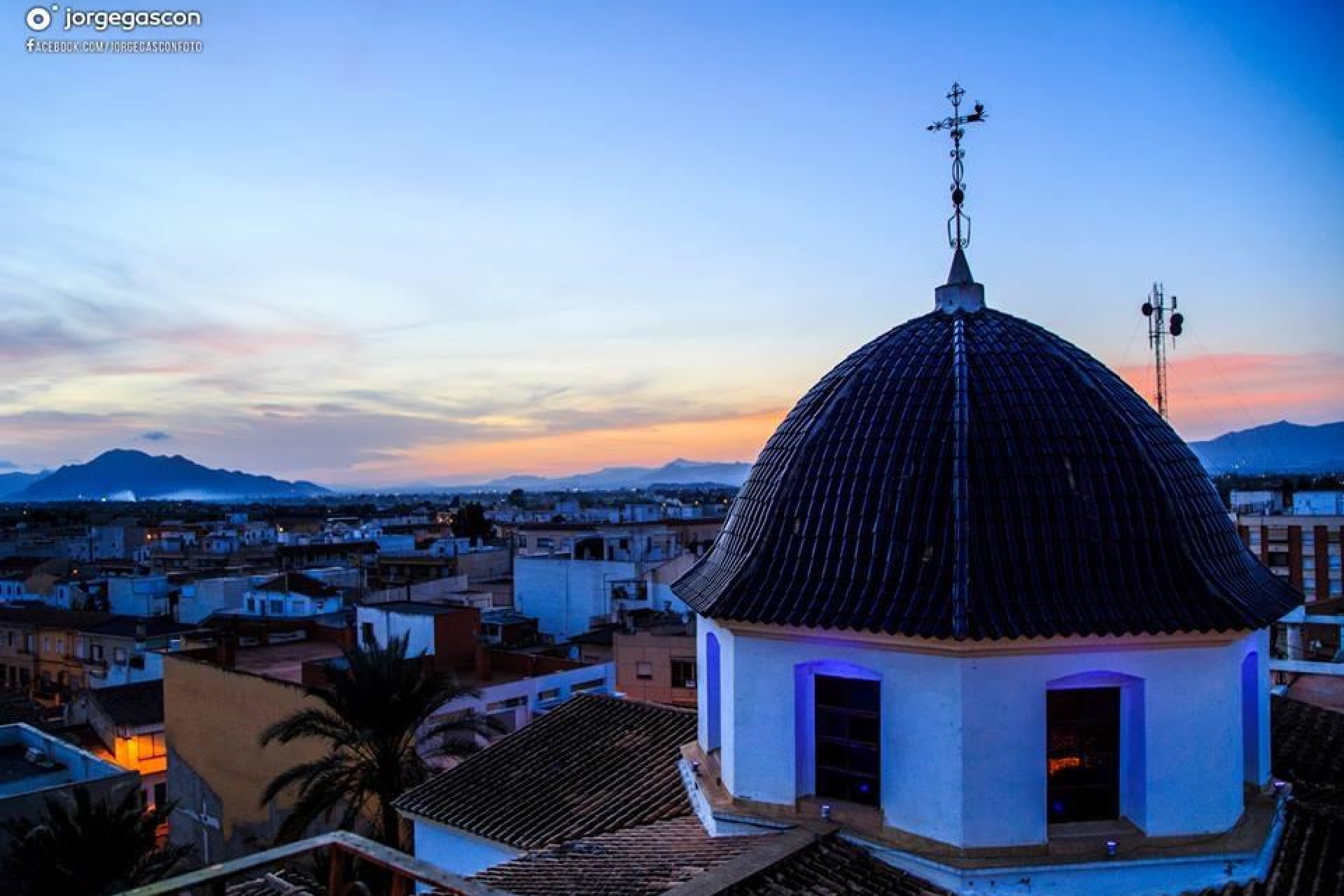 Rynek pierwotny - Dom Szeregowy -
Dolores - Sector 2