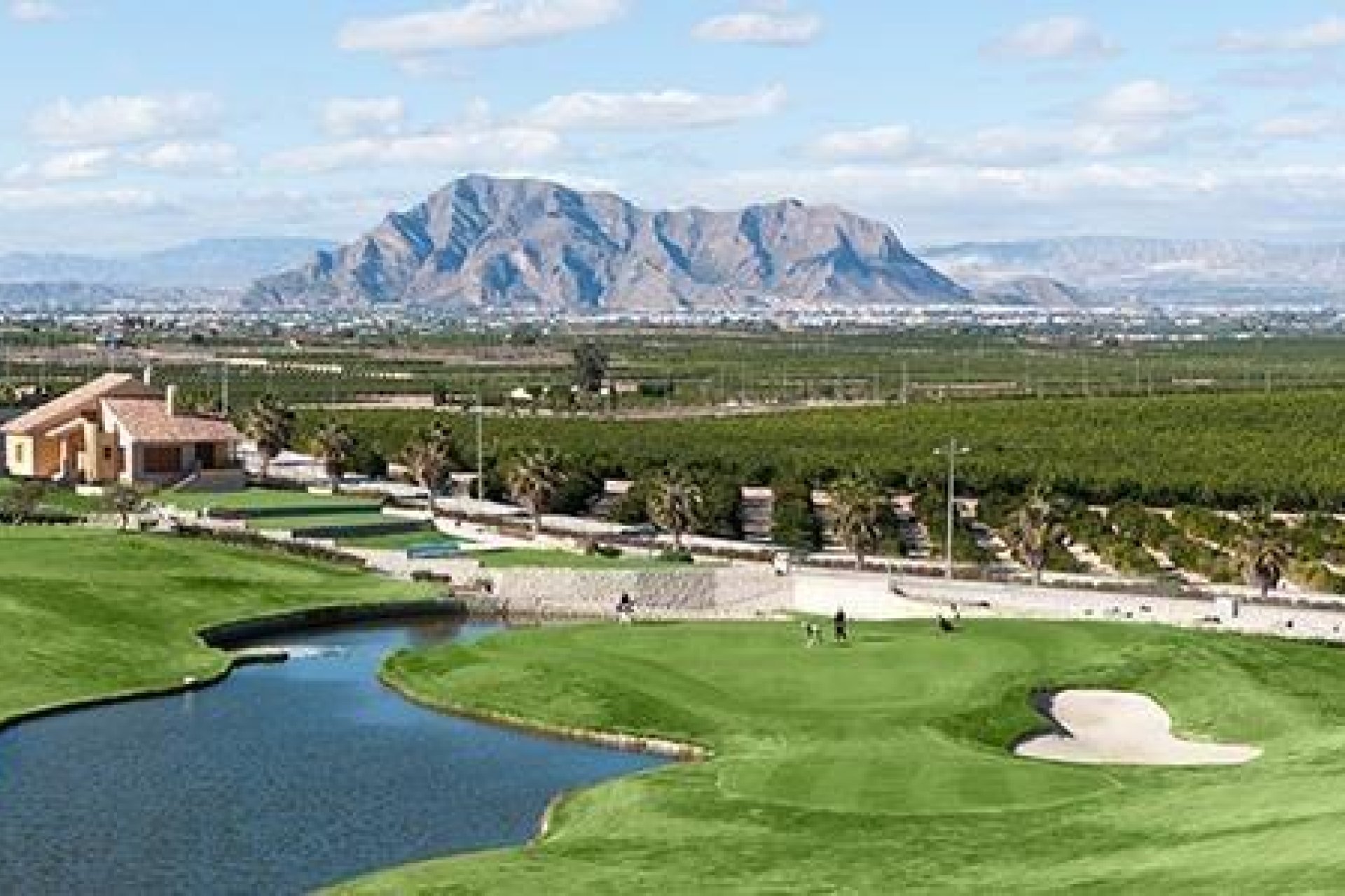 Rynek pierwotny - Kamienica -
Algorfa - La Finca Golf