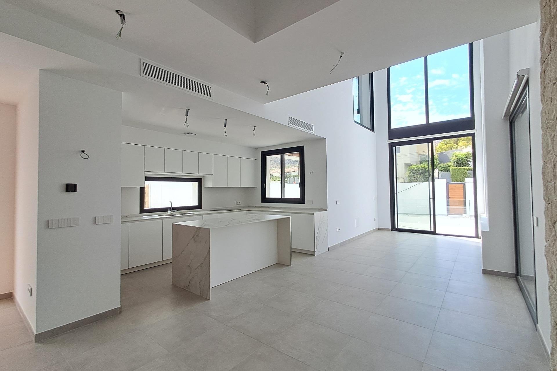 Rynek pierwotny - Willa -
Alfas del Pí - El Albir