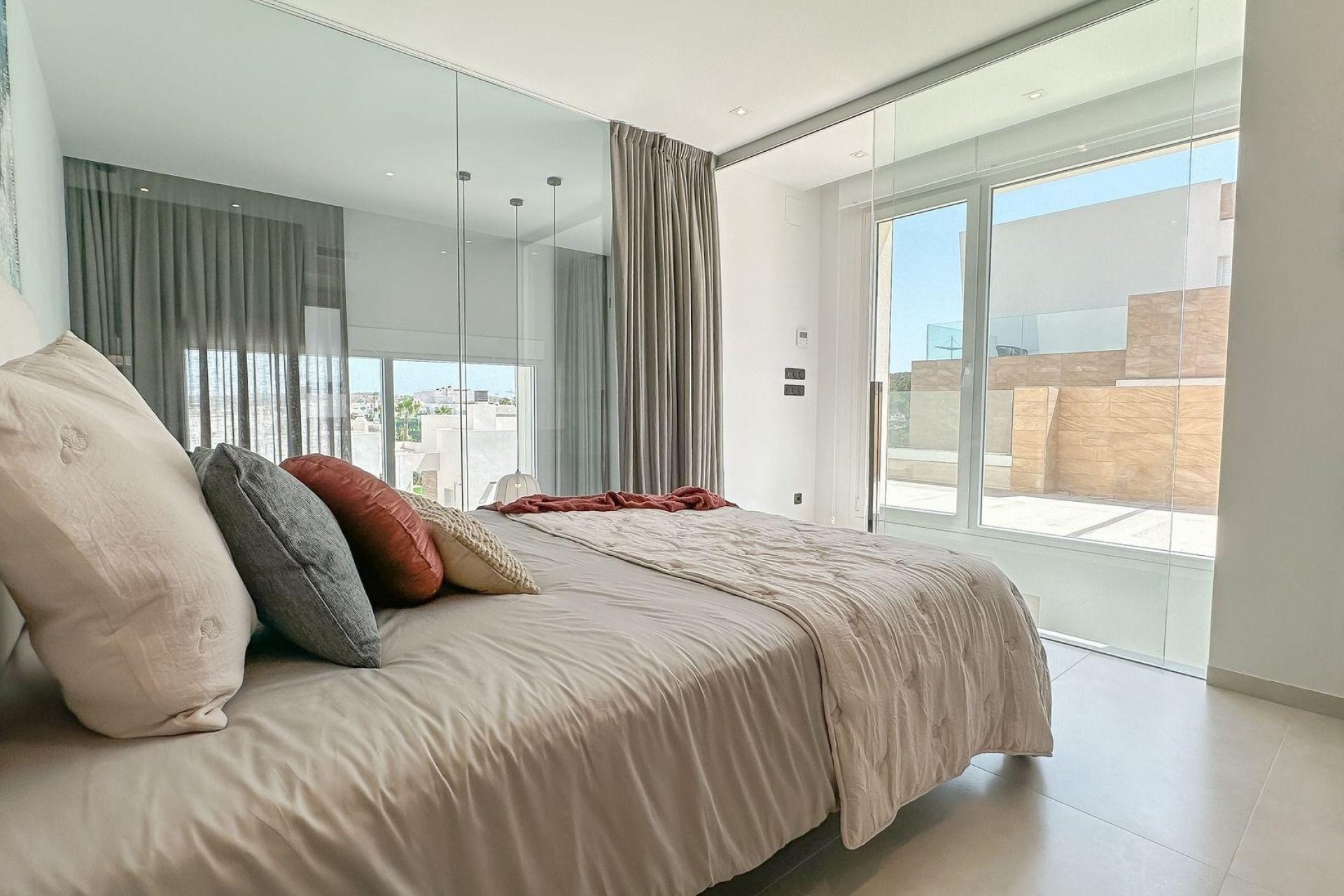 Rynek pierwotny - Willa -
Algorfa - La Finca Golf