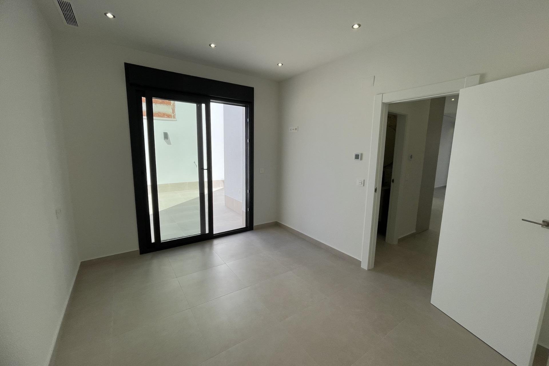 Rynek pierwotny - Willa -
Almoradí - Heredades