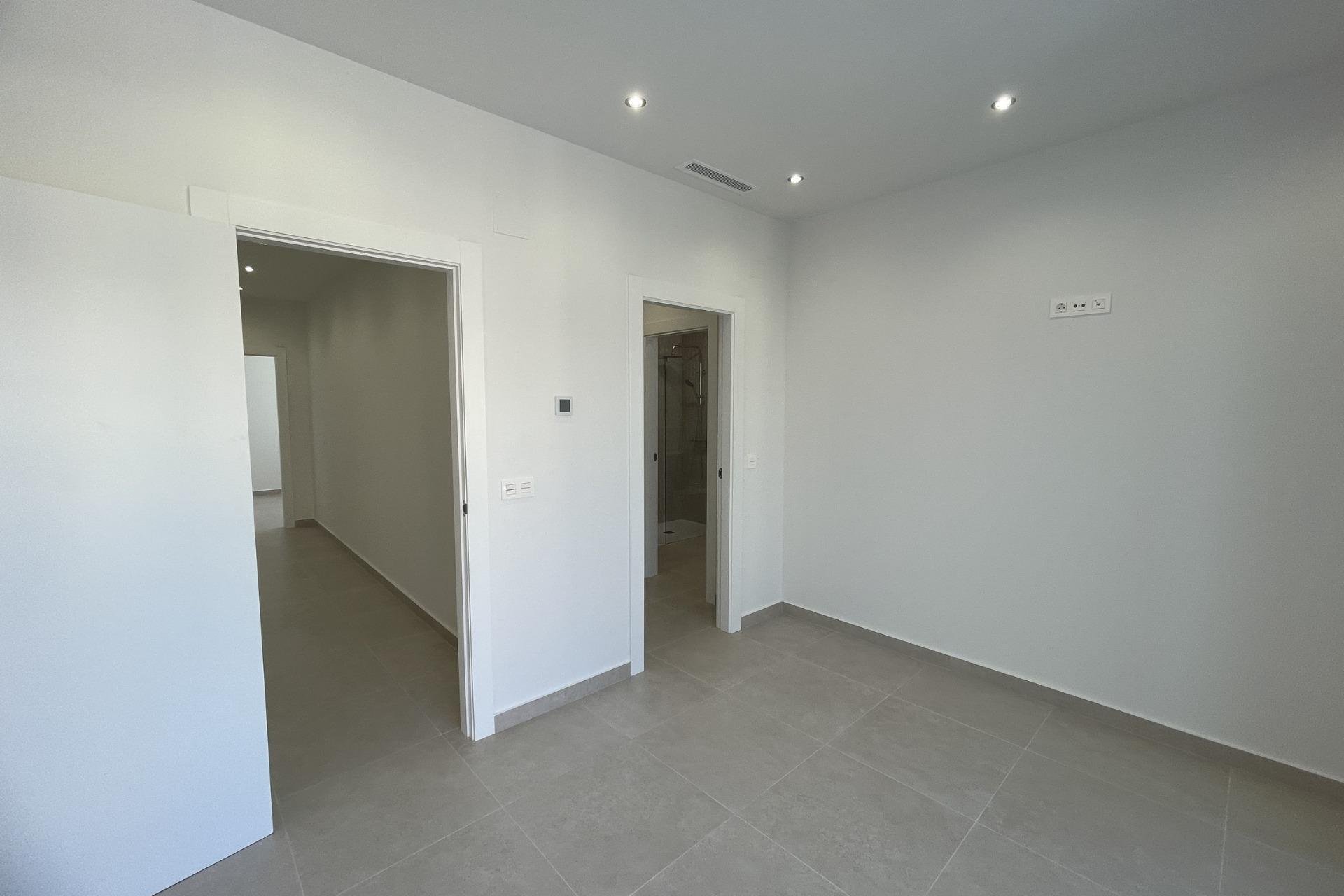 Rynek pierwotny - Willa -
Almoradí - Heredades