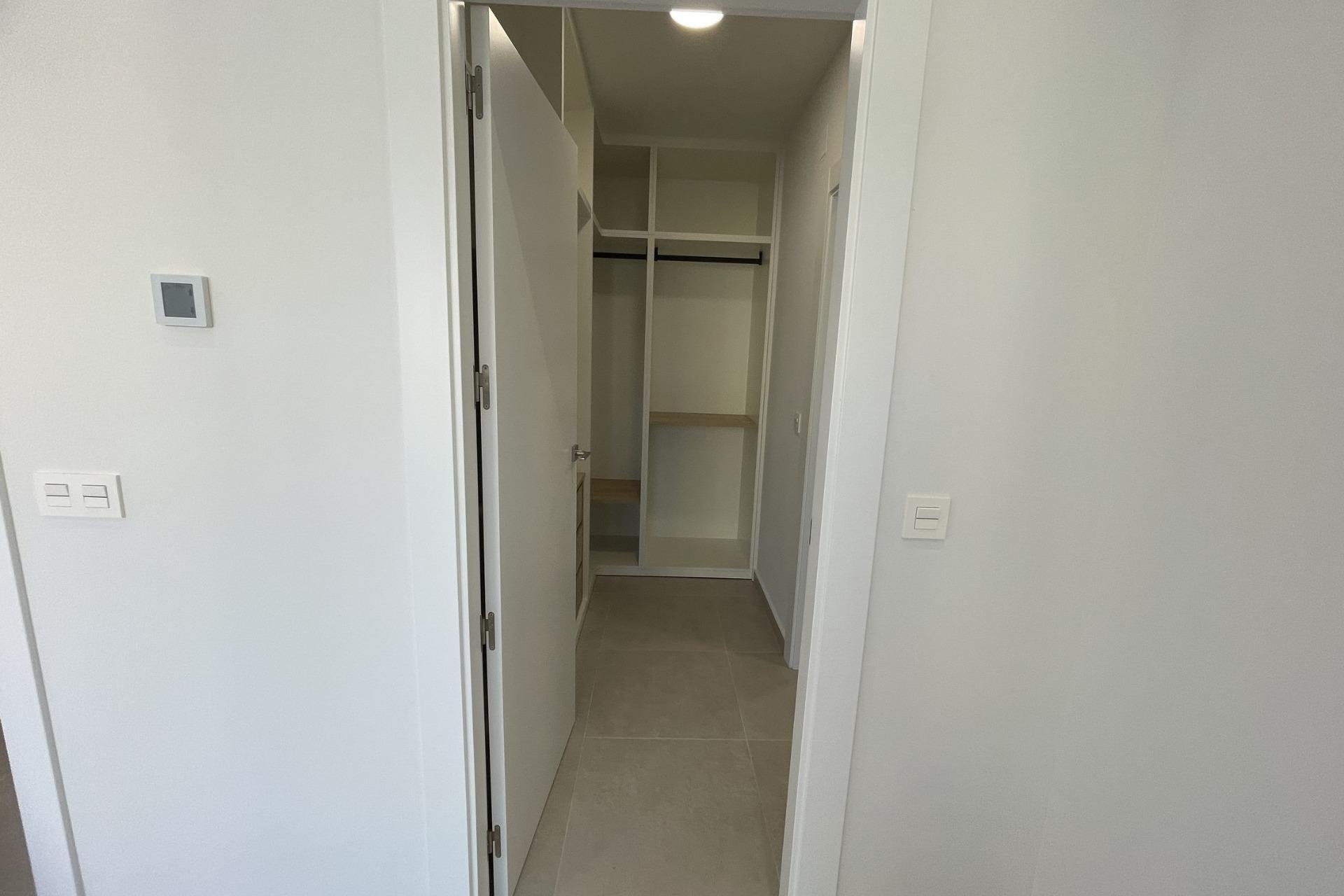 Rynek pierwotny - Willa -
Almoradí - Heredades