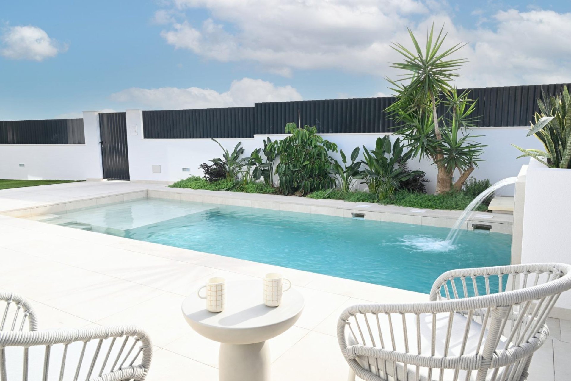 Rynek pierwotny - Willa -
Baños y Mendigo - Altaona Golf