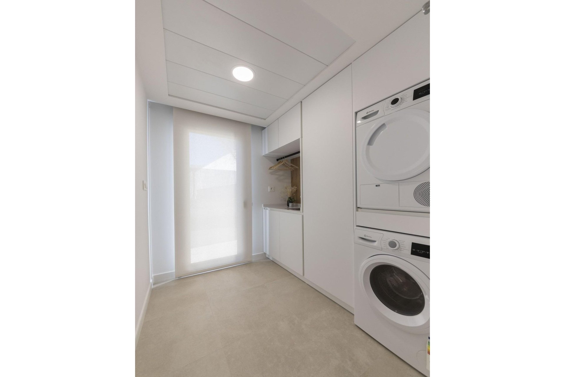 Rynek pierwotny - Willa -
Baños y Mendigo - Altaona Golf