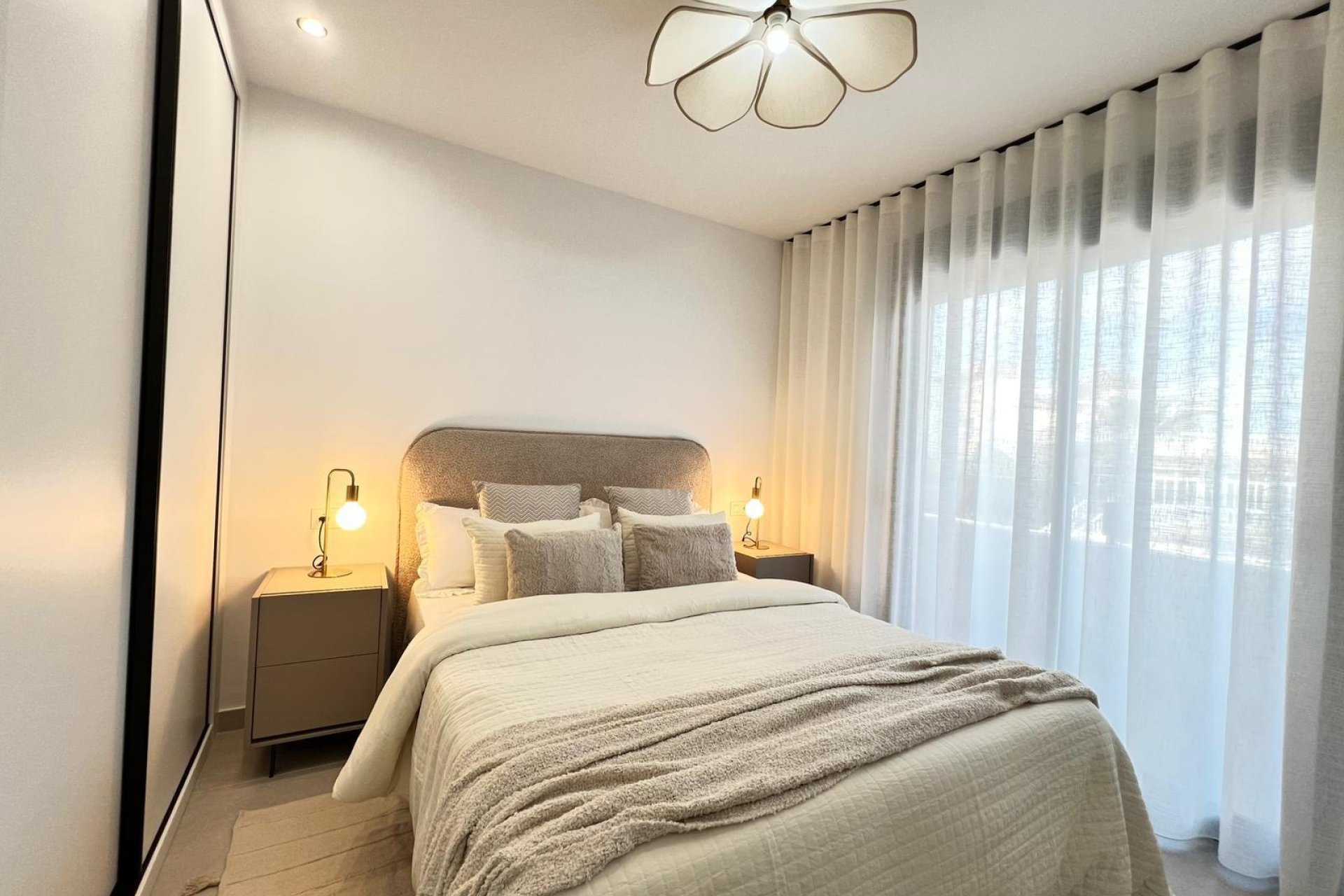 Rynek pierwotny - Willa -
Benferri - Benfis Park