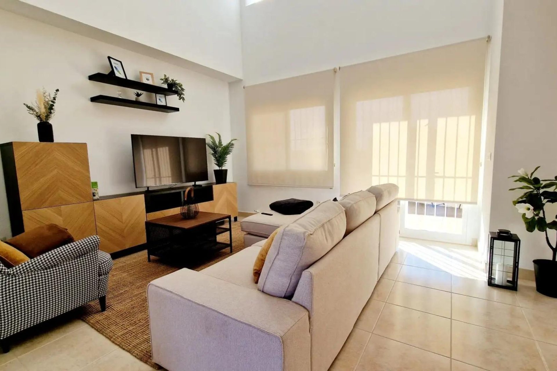 Rynek pierwotny - Willa -
Lorca - Purias