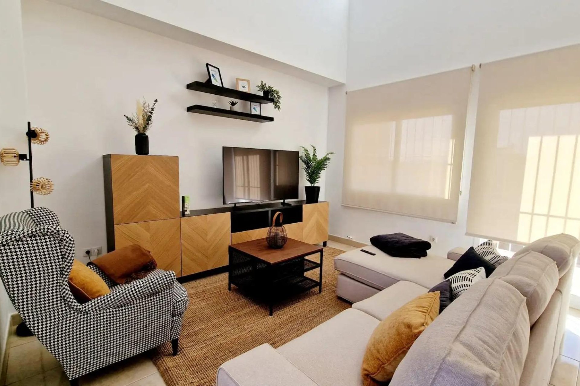 Rynek pierwotny - Willa -
Lorca - Purias