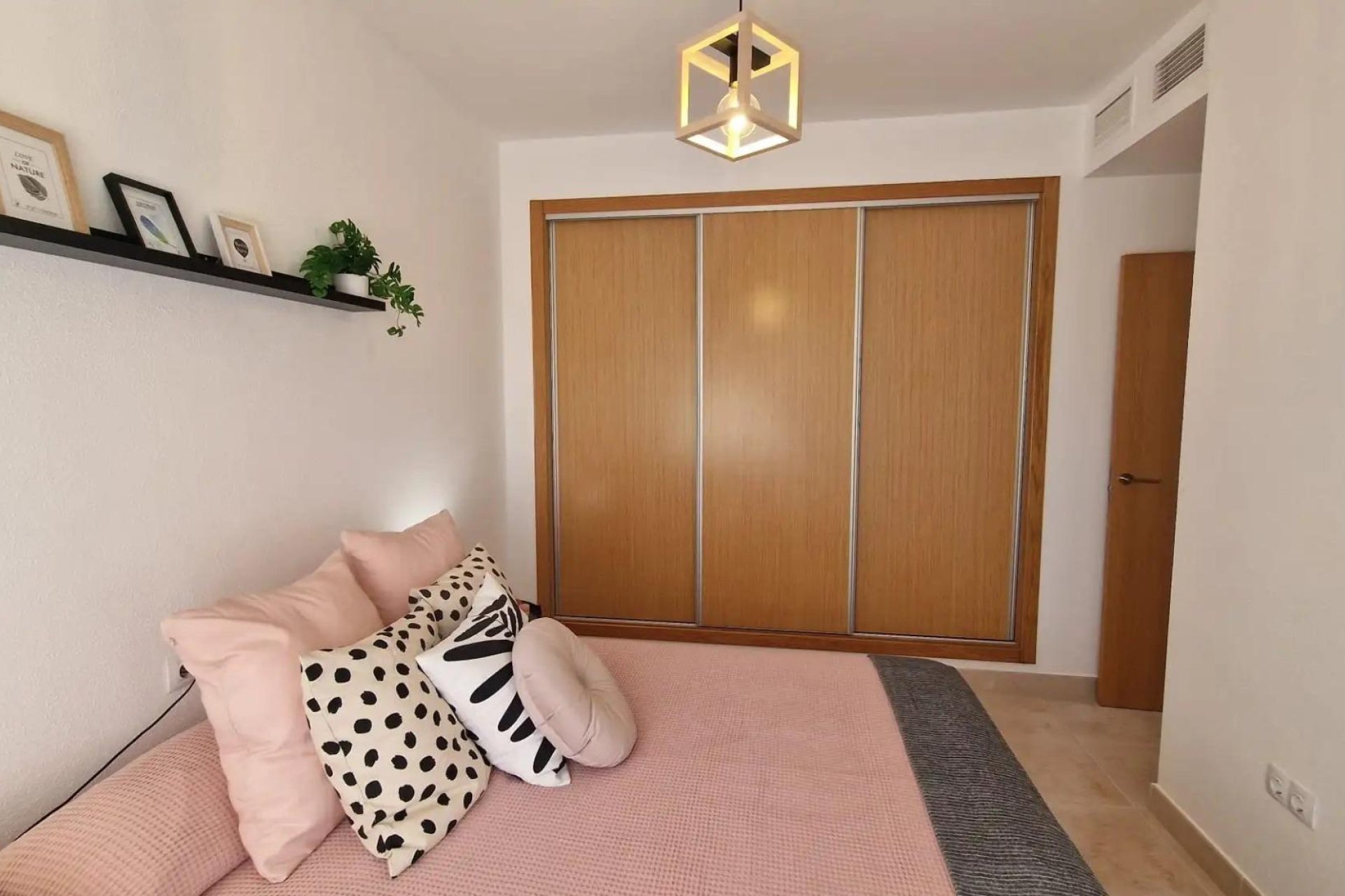 Rynek pierwotny - Willa -
Lorca - Purias