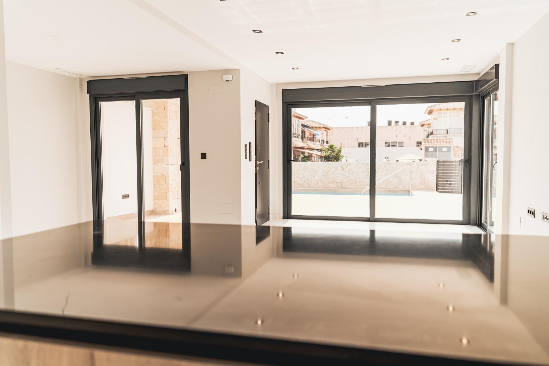 Rynek pierwotny - Willa -
Orihuela Costa - Punta Prima