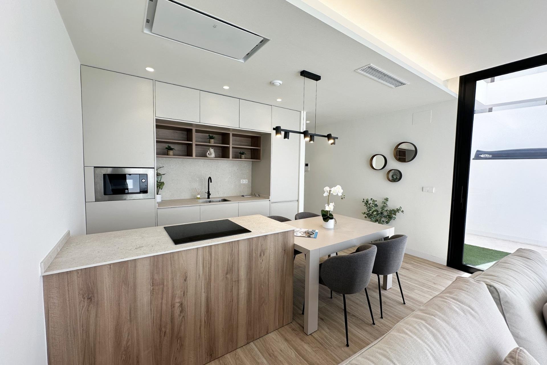 Rynek pierwotny - Willa -
Pilar de la Horadada - Torre De La Horadada