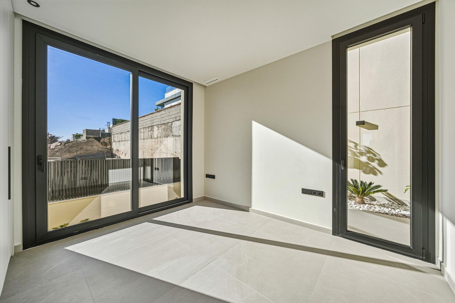 Rynek pierwotny - Willa -
Polop - La Alberca