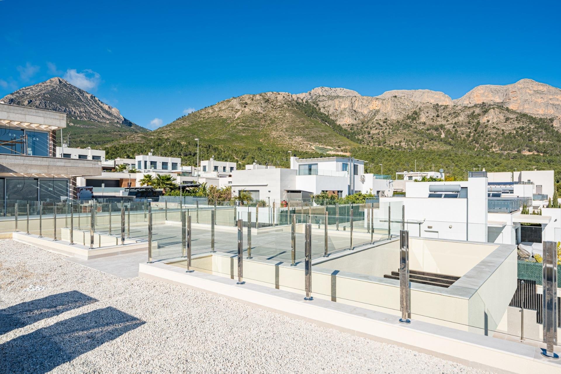 Rynek pierwotny - Willa -
Polop - La Alberca