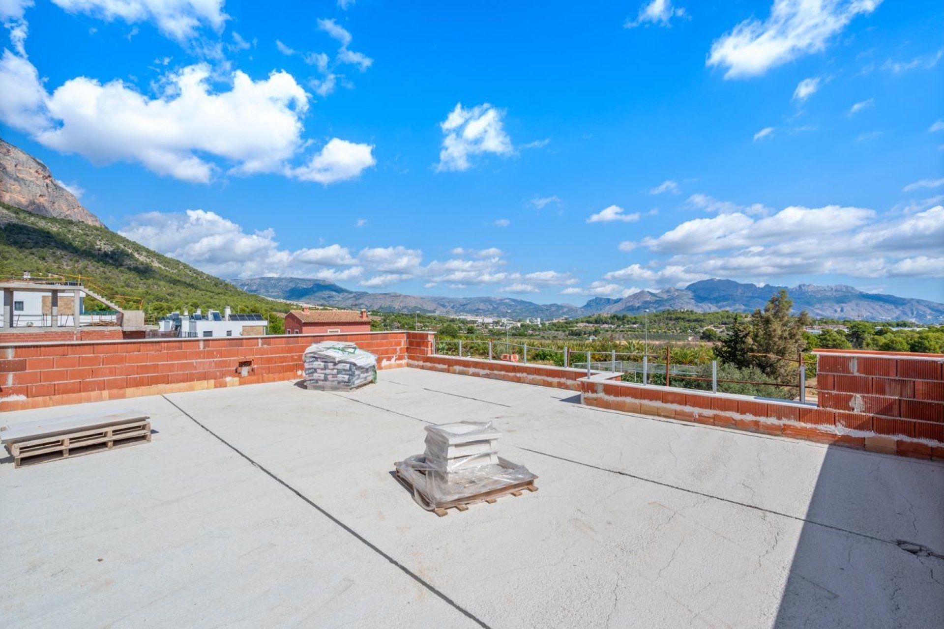 Rynek pierwotny - Willa -
Polop - Novapolop